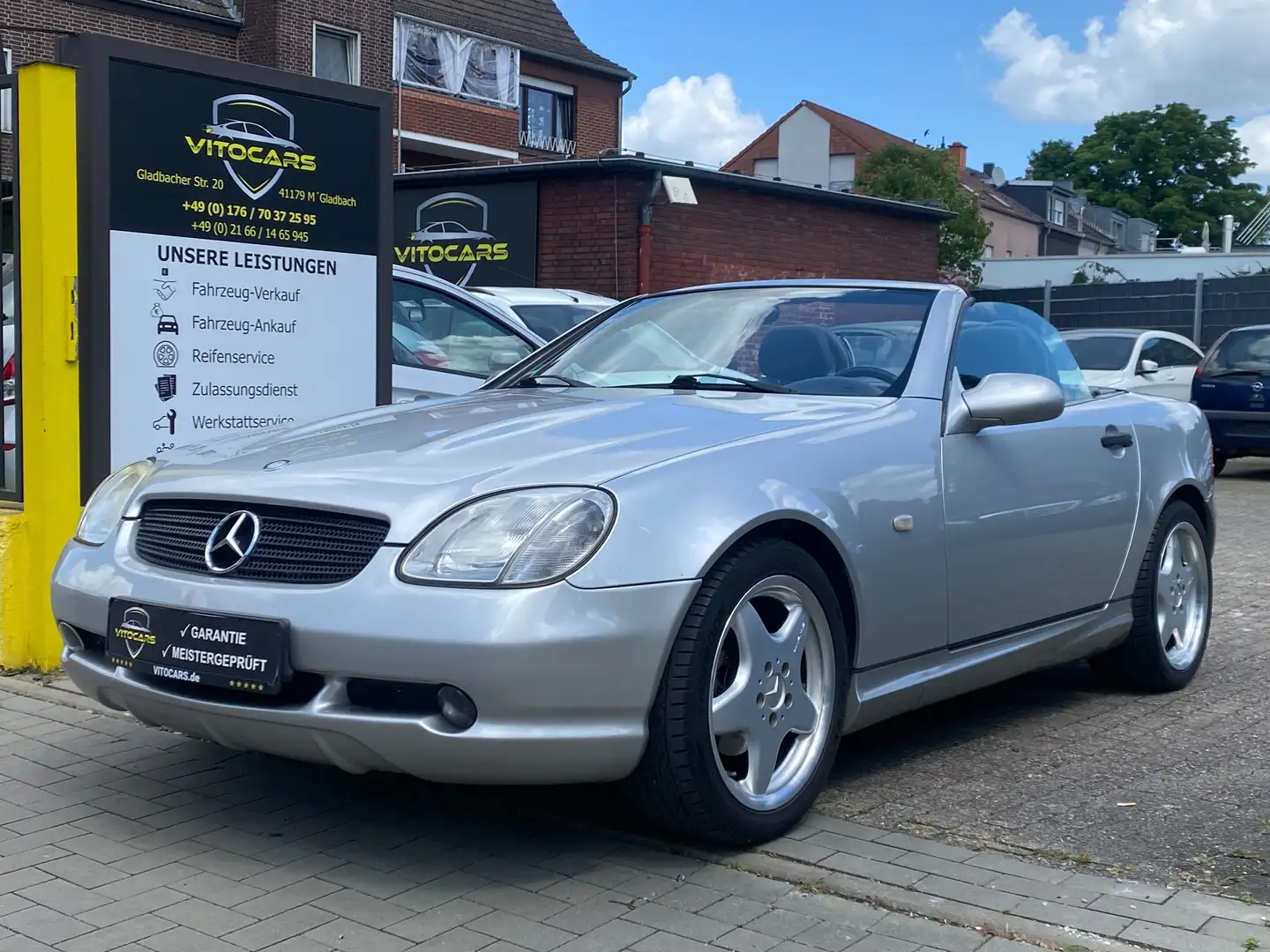 Mercedes-Benz SLK 200 AMG Automatik | ab 4,99% | Garantie | 2.Hand | Grau - 1