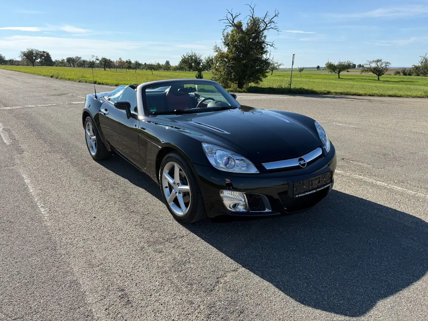 Opel GT Roadster Klima Originalzustand !! Schwarz - 2