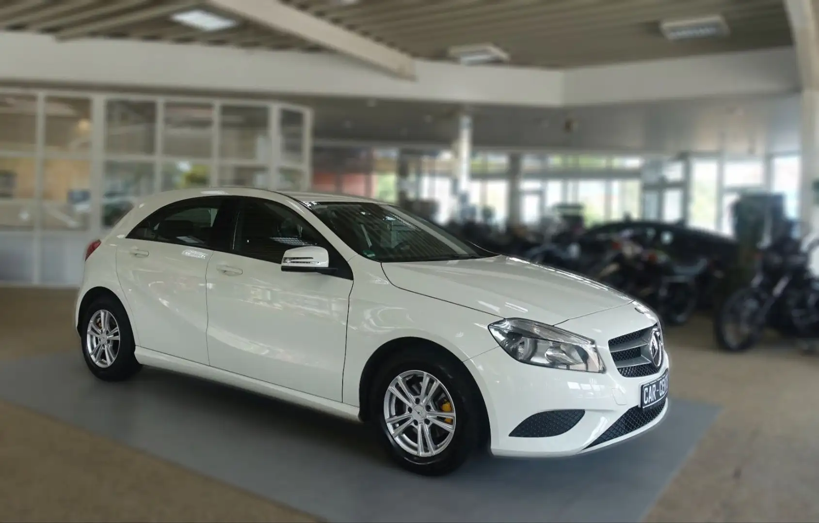 Mercedes-Benz A 180 BlueEfficiency S&S, KLIMA / LM / GJR / EU6 Bianco - 2