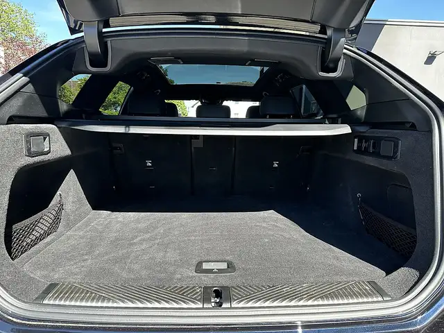 BMW 520 i Touring M-Sportpaket PRO Aut. / AHK / Pano / ... Ansicht 11
