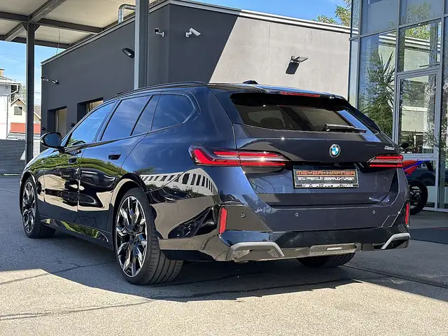 BMW 520 i Touring M-Sportpaket PRO Aut. / AHK / Pano / ... Ansicht 8