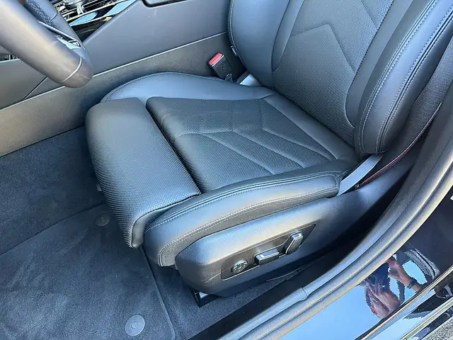 BMW 520 i Touring M-Sportpaket PRO Aut. / AHK / Pano / ... Ansicht 36