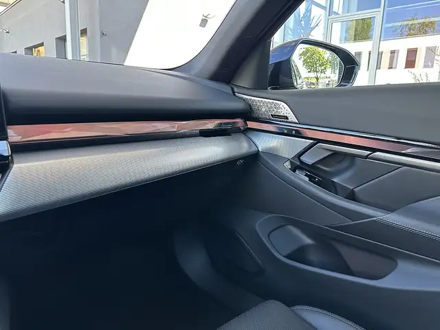 BMW 520 i Touring M-Sportpaket PRO Aut. / AHK / Pano / ... Ansicht 30