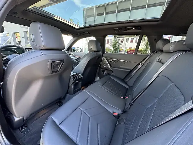 BMW 520 i Touring M-Sportpaket PRO Aut. / AHK / Pano / ... Ansicht 16
