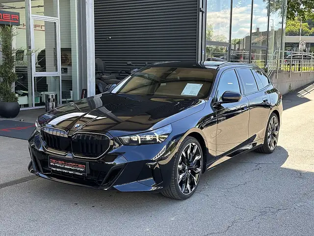 BMW 520 i Touring M-Sportpaket PRO Aut. / AHK / Pano / ... Ansicht 1