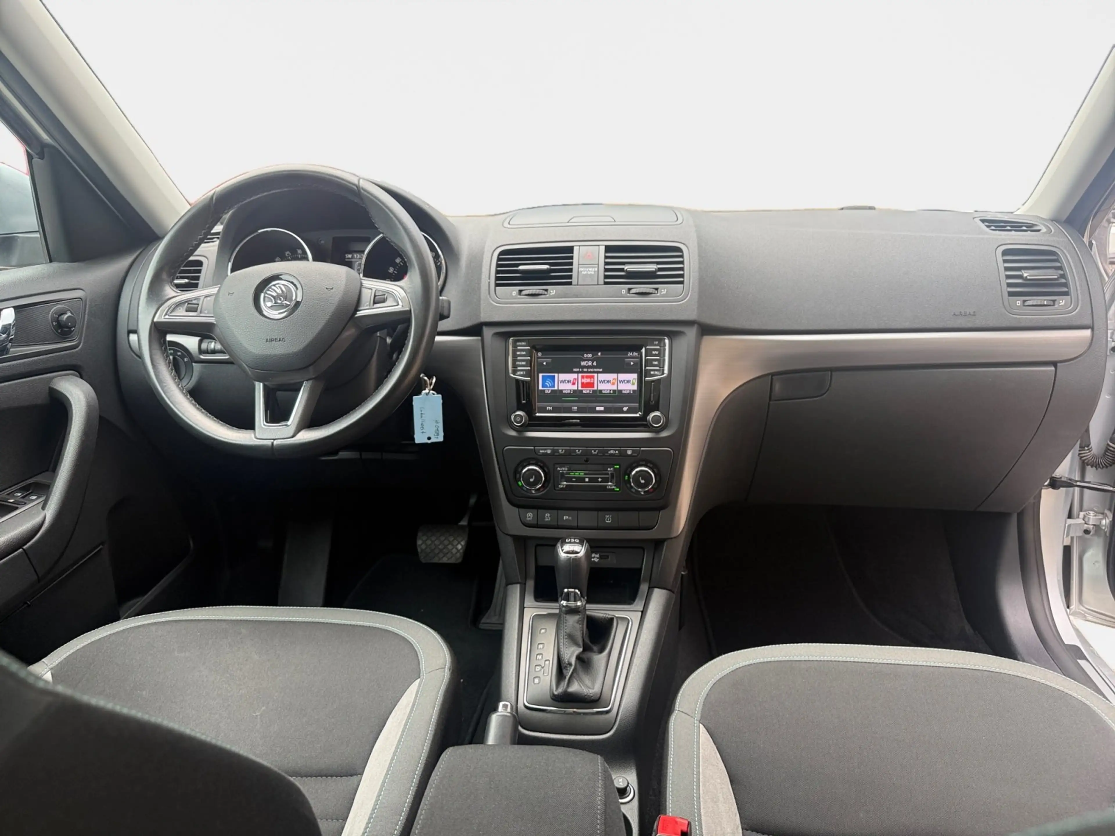 Skoda Yeti 2.0 TDI Joy 4x4 Green tec 2xKlima AUT LM SD — photo 13