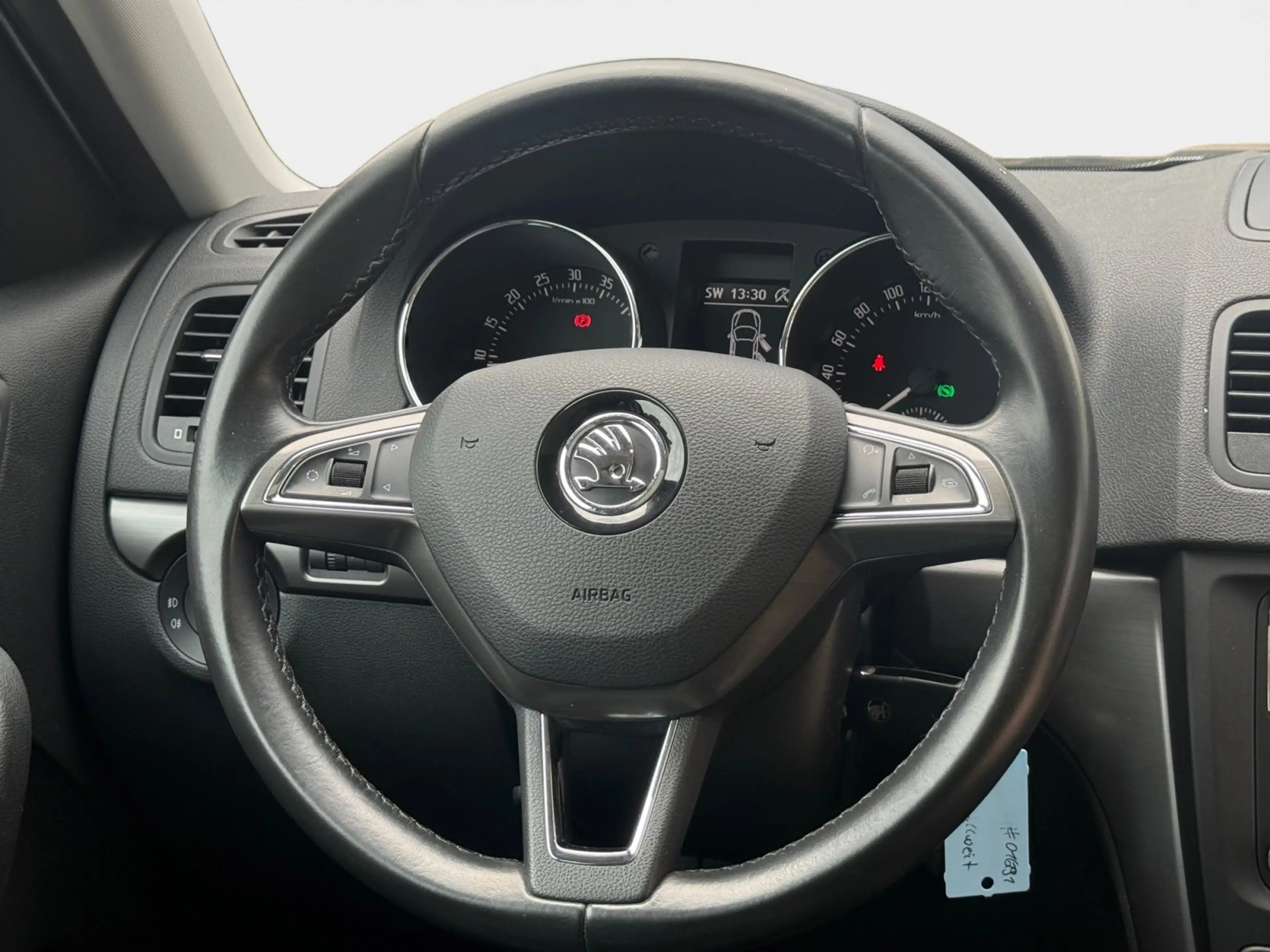 Skoda Yeti 2.0 TDI Joy 4x4 Green tec 2xKlima AUT LM SD — photo 14