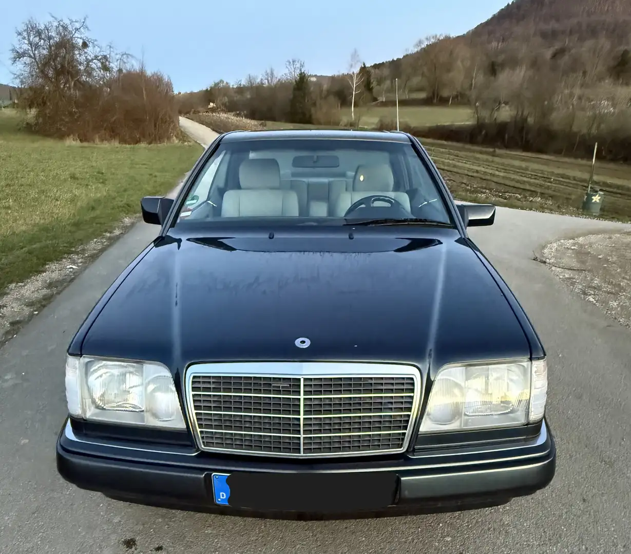 Mercedes-Benz CE 220 als Oldtimer gem. § 23 StVZO anerkannt! 11.03.2026. Schwarz - 2