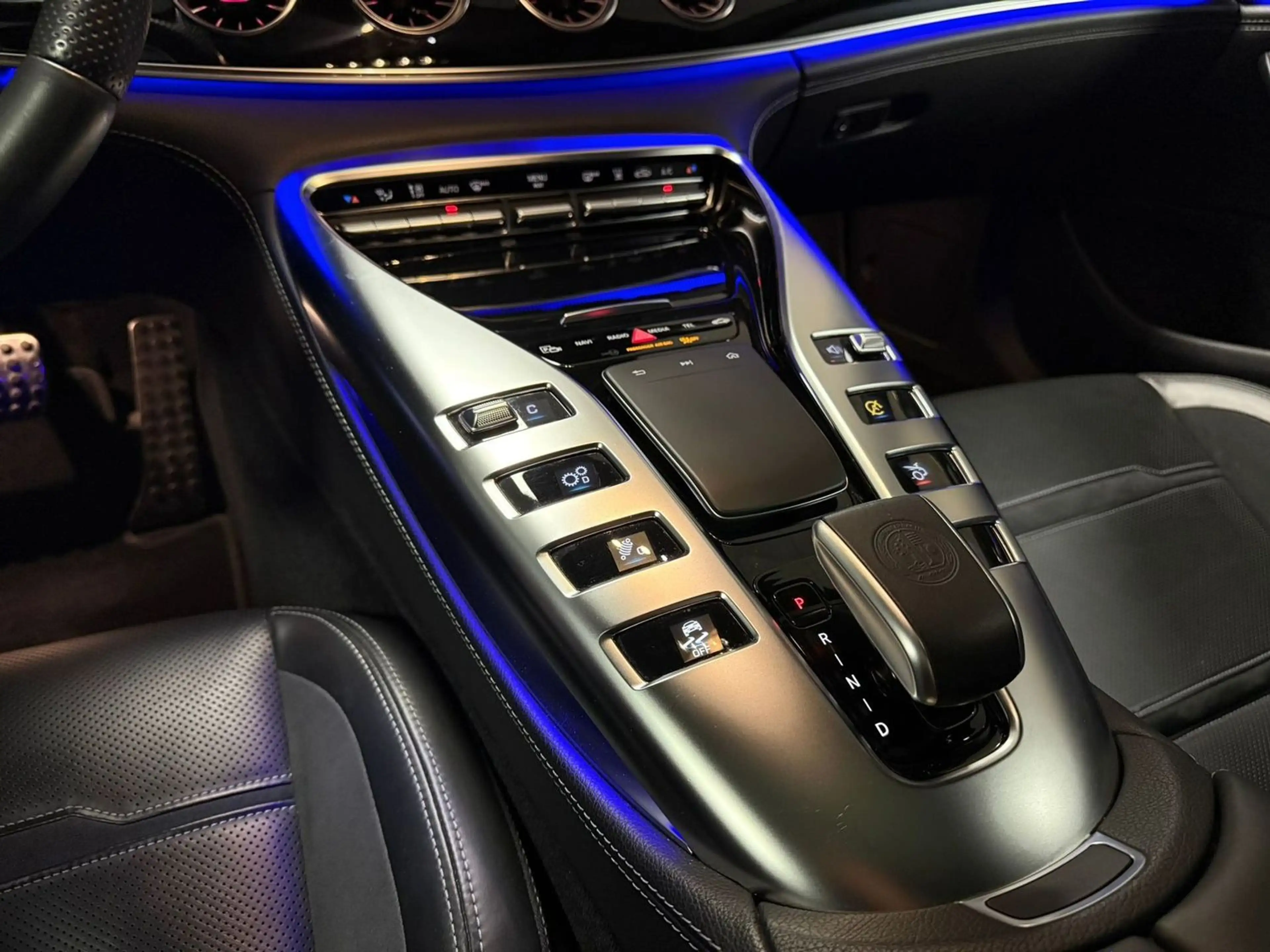 Mercedes-Benz AMG GT 53 4Matic+ LED Night-Paket 48Tkm AMG Performance — photo 13
