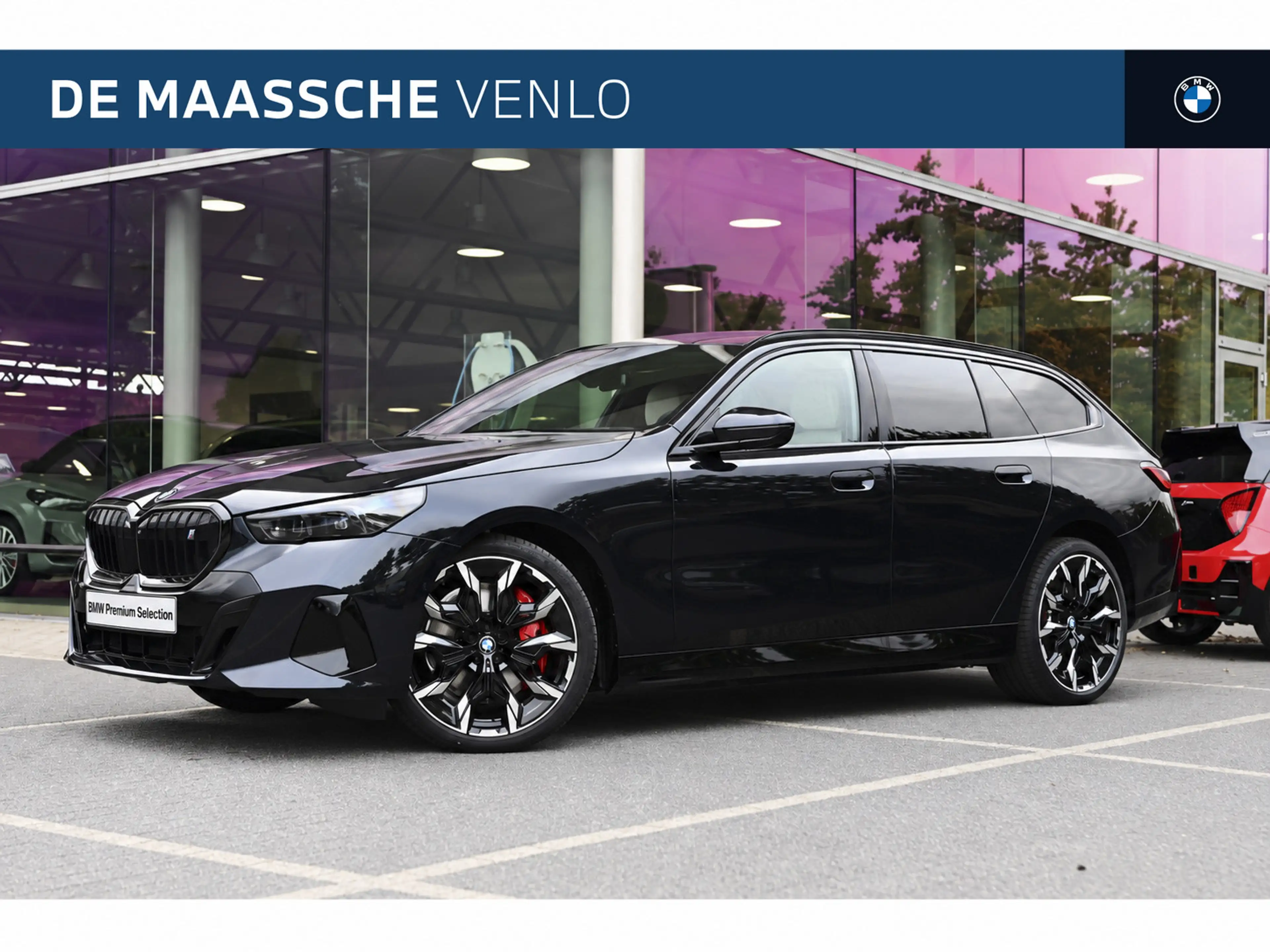 BMW i5 Touring eDrive40 M Sport / Panoramadak / Trekhaak