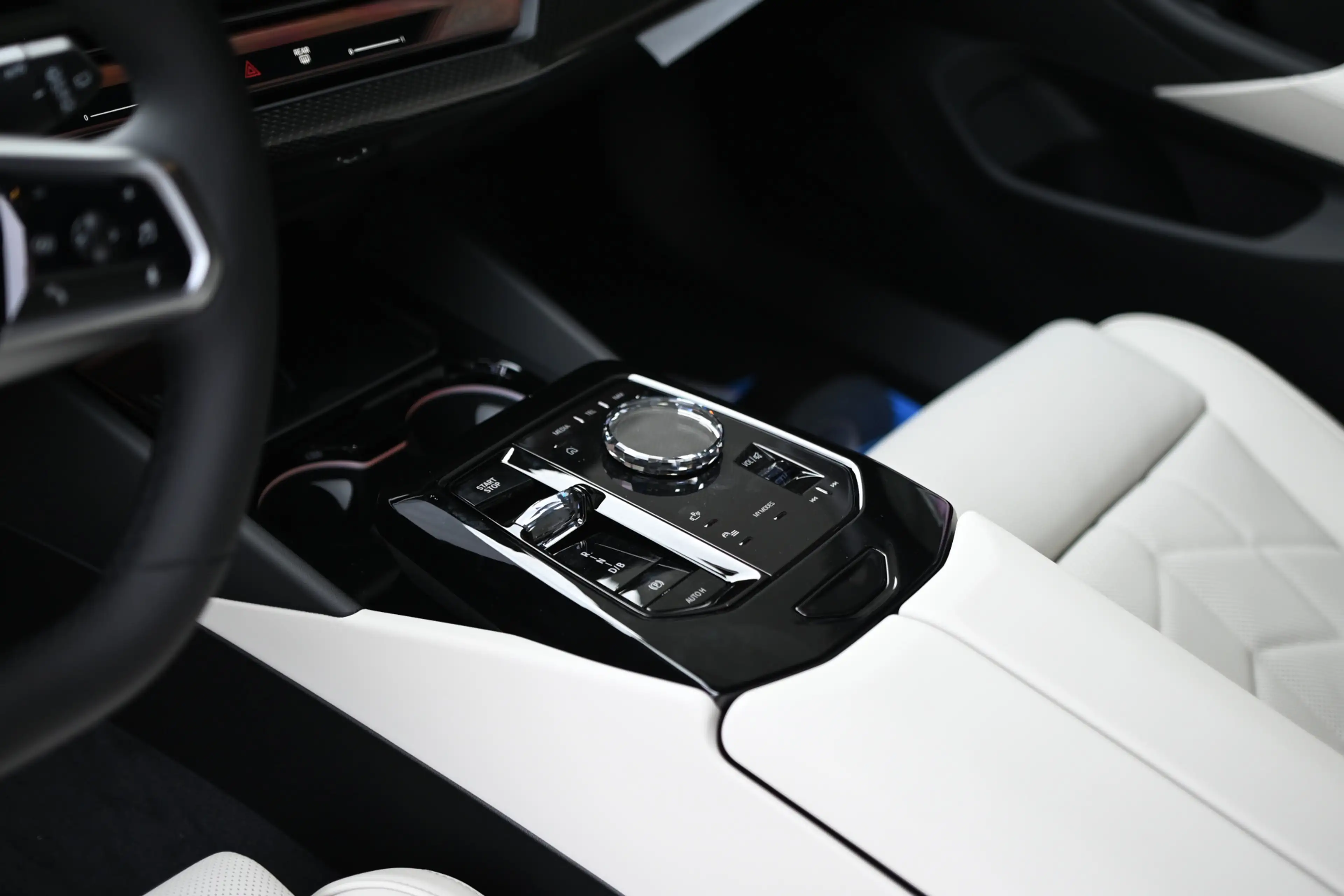 BMW i5 Touring eDrive40 M Sport / Panoramadak / Trekhaak — photo 8