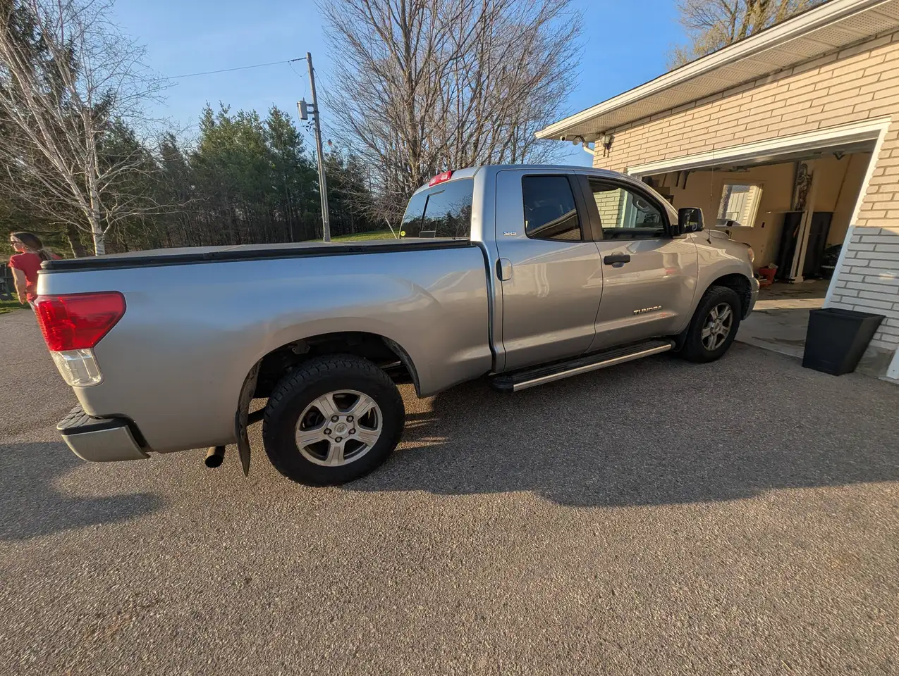 Toyota Tundra снимка Toyota Tundra