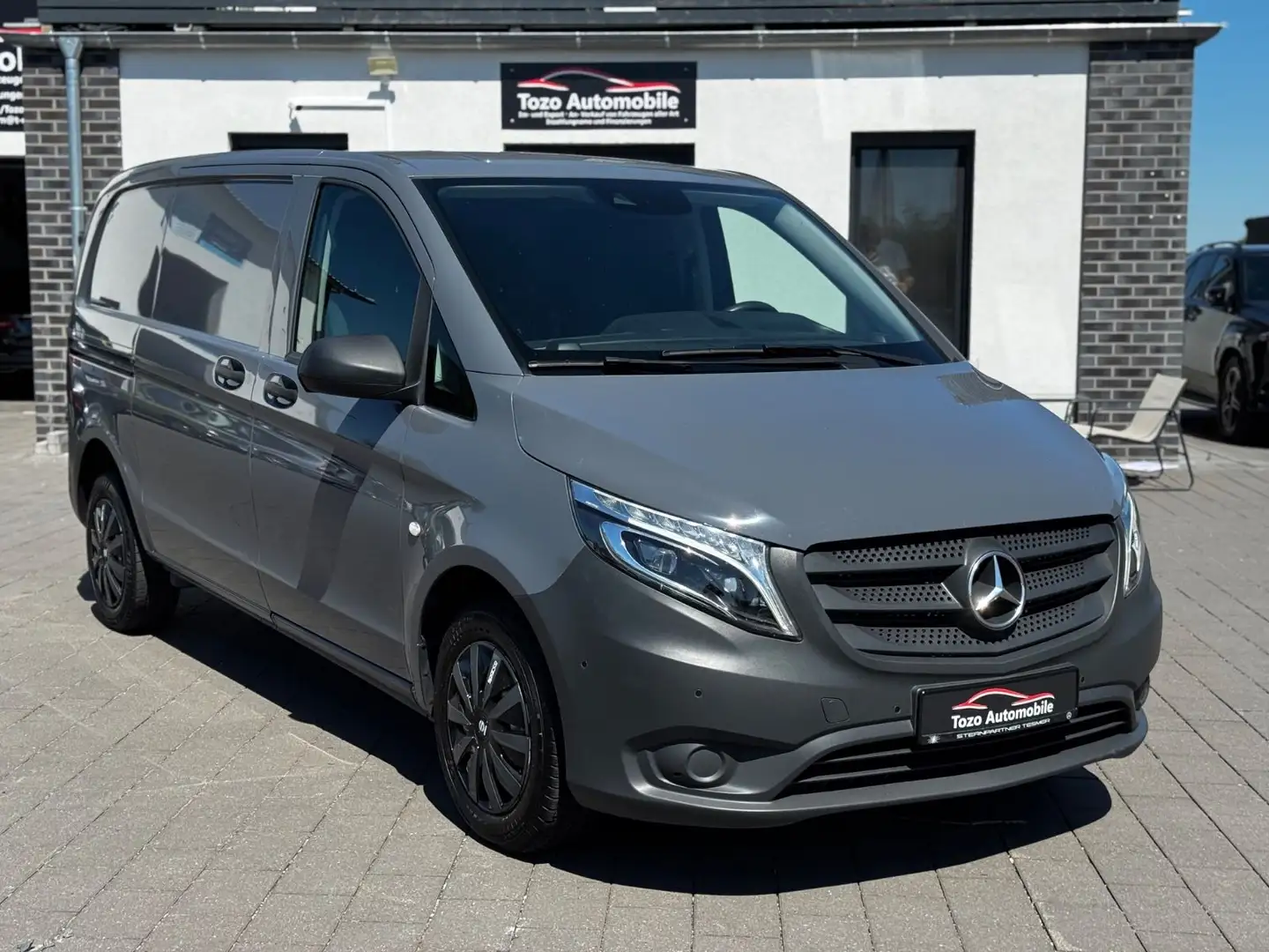 Mercedes-Benz Vito Kasten 114CDI/BT RWD kompakt*LED*KLIMA*AHK* Gris - 1