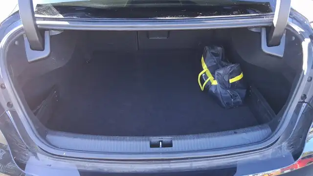 Renault Talisman view 14