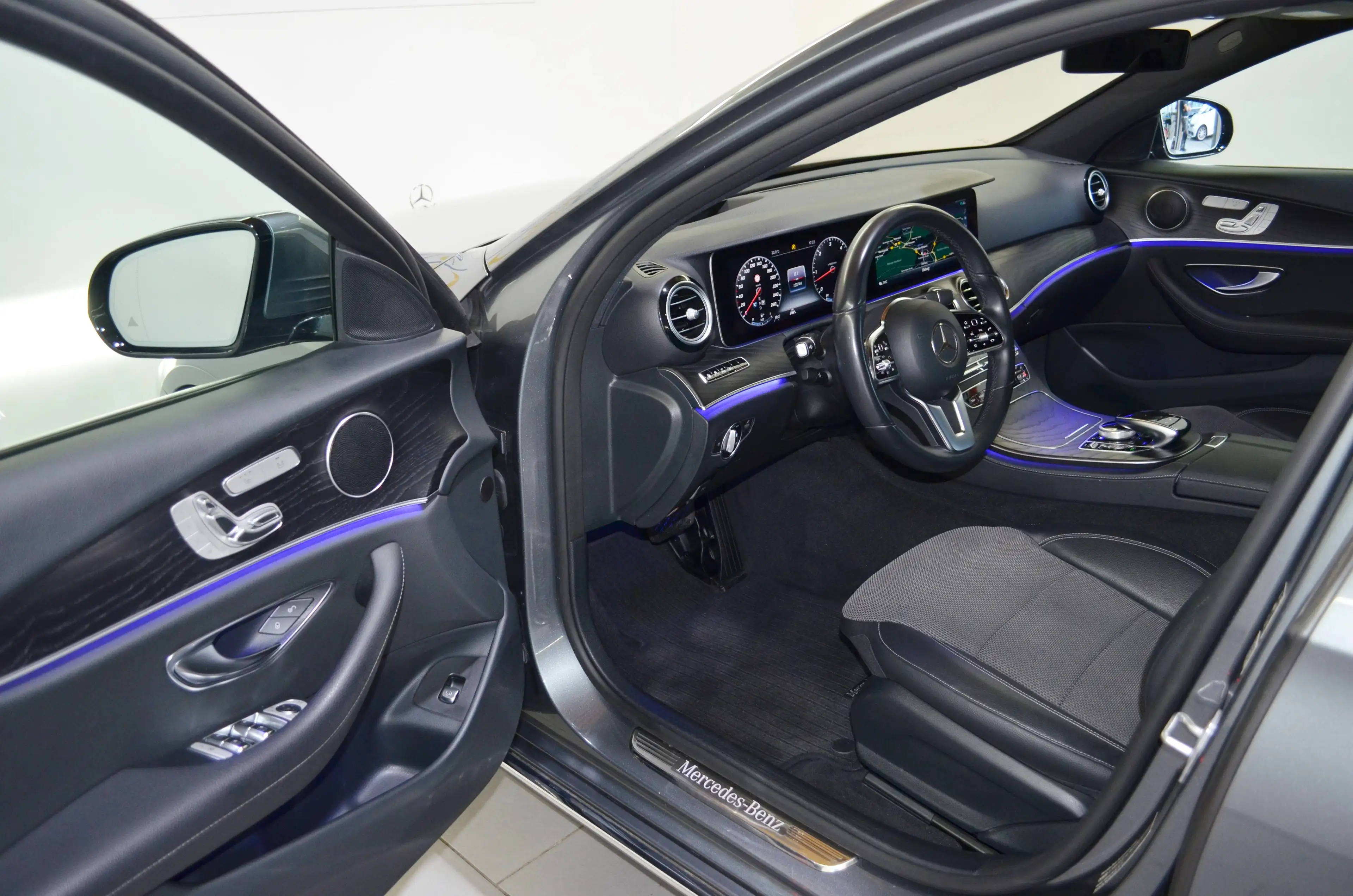 Mercedes-Benz E 400 D 9G 4M AVANTGARDE"ARMTIC"DTR+"HUP"MASSAGE"MBEAM"MEMORY — photo 7