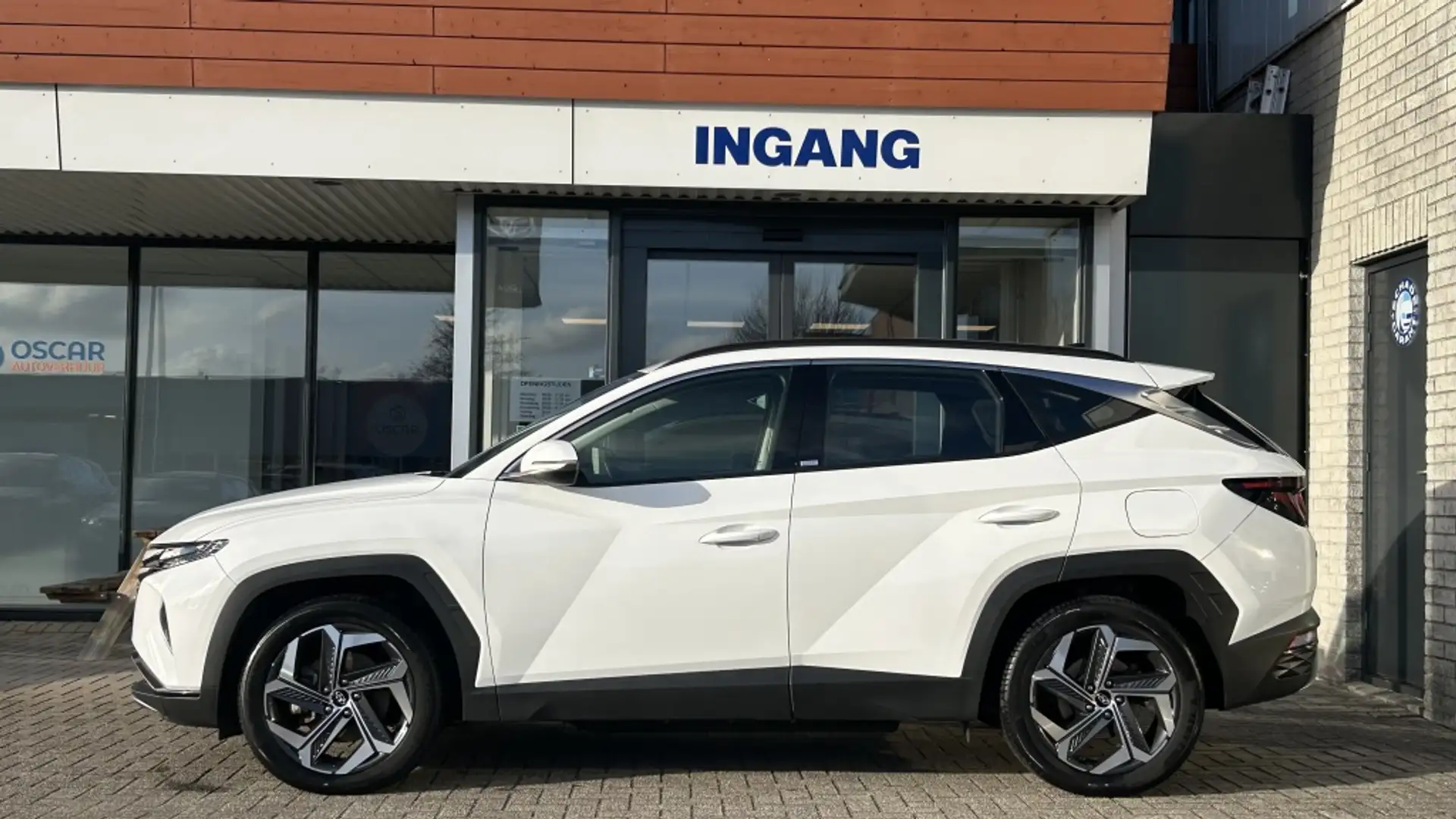 Hyundai TUCSON Tucson 1.6 T-GDI PHEV Plug-In Hybrid | Navi | Came Wit - 2