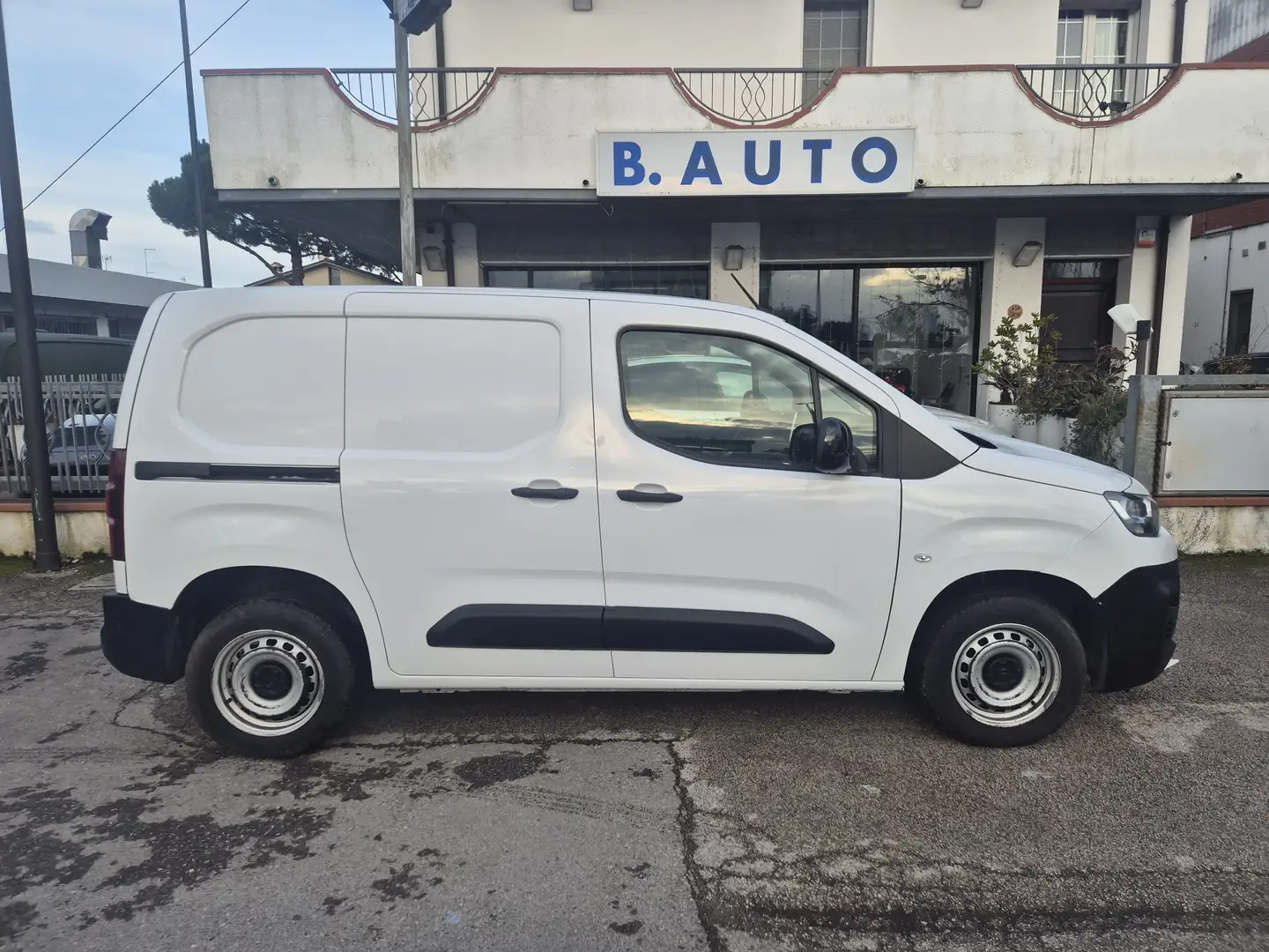 Citroen Berlingo Berlingo 1.6 hdi Xtr 90cv fap Weiß - 2