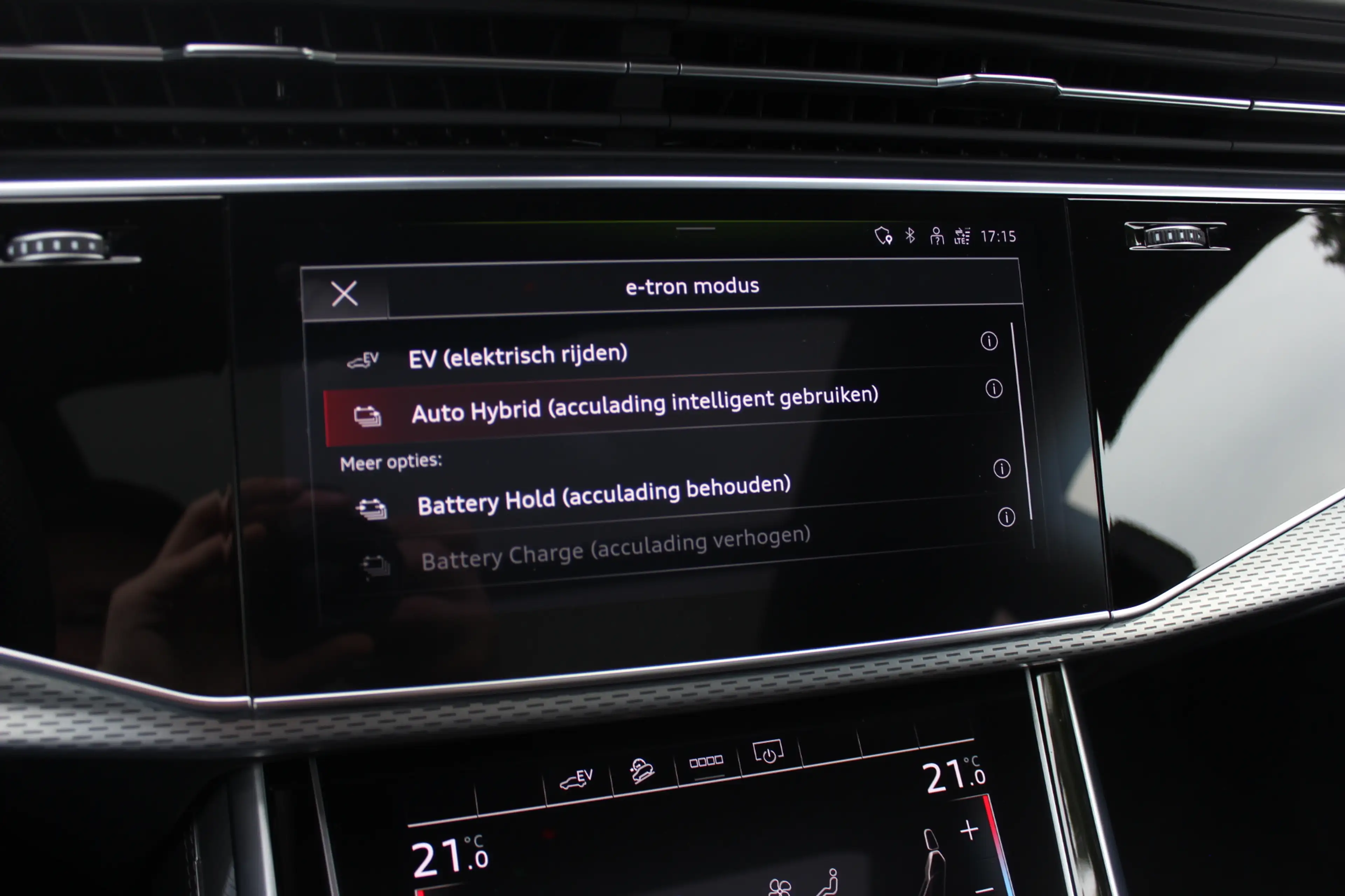 Audi Q8 60 TFSI e quattro Pro Line S Competition / Trekhaa — photo 29