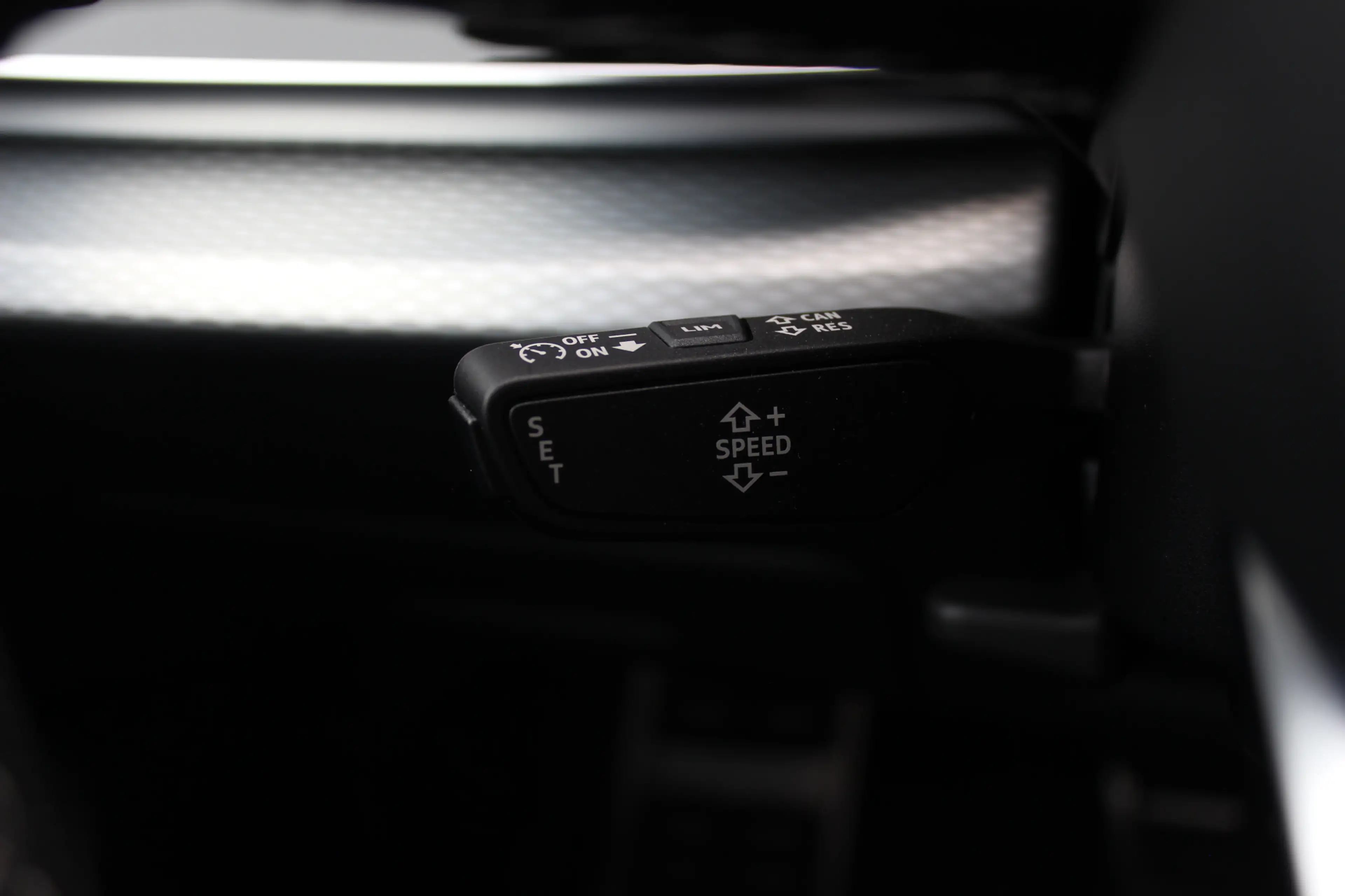 Audi Q8 60 TFSI e quattro Pro Line S Competition / Trekhaa — photo 40