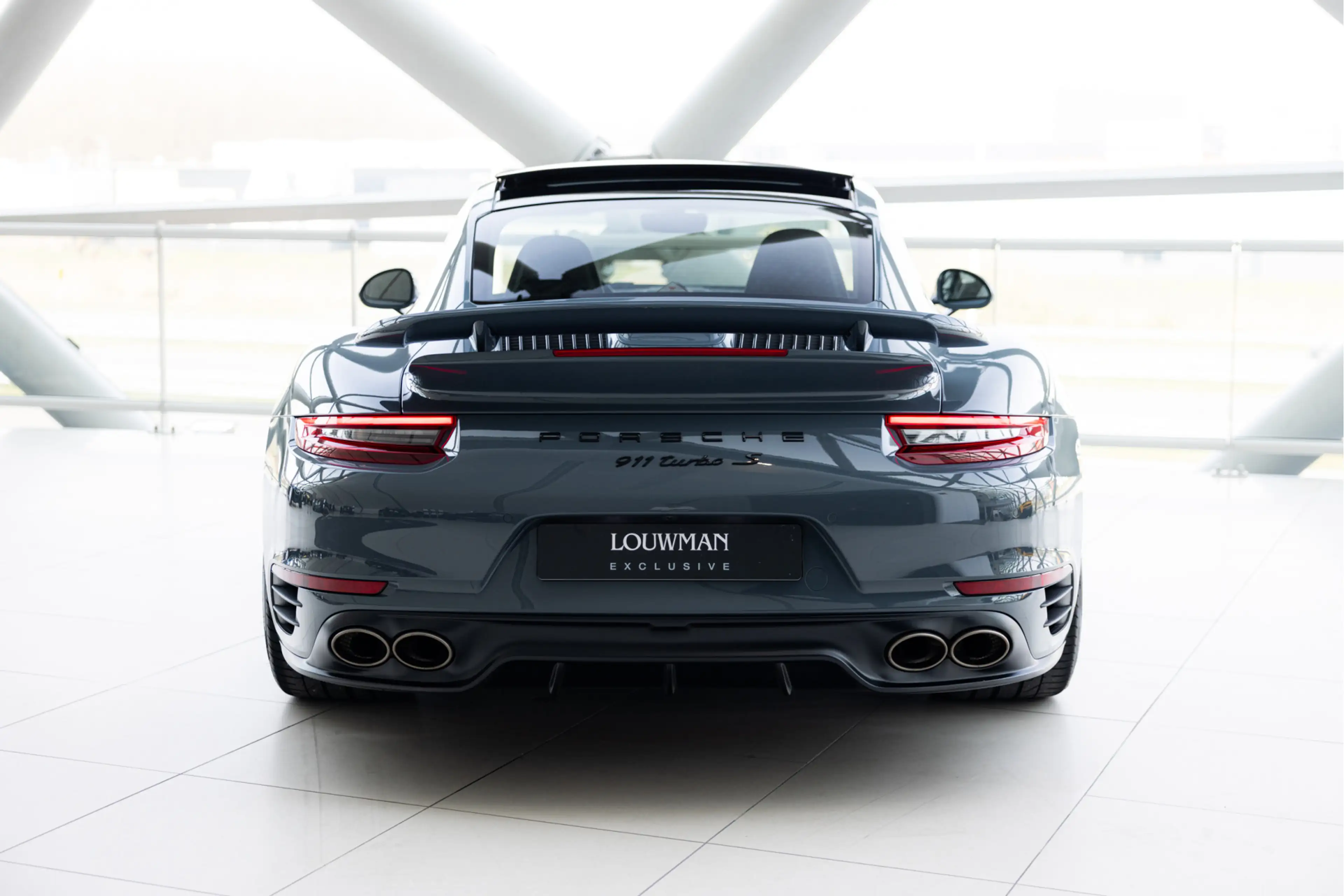 Porsche 991 3.8 Turbo S | 991.2 | Akrapovic | Bose | Schuifdak — photo 2