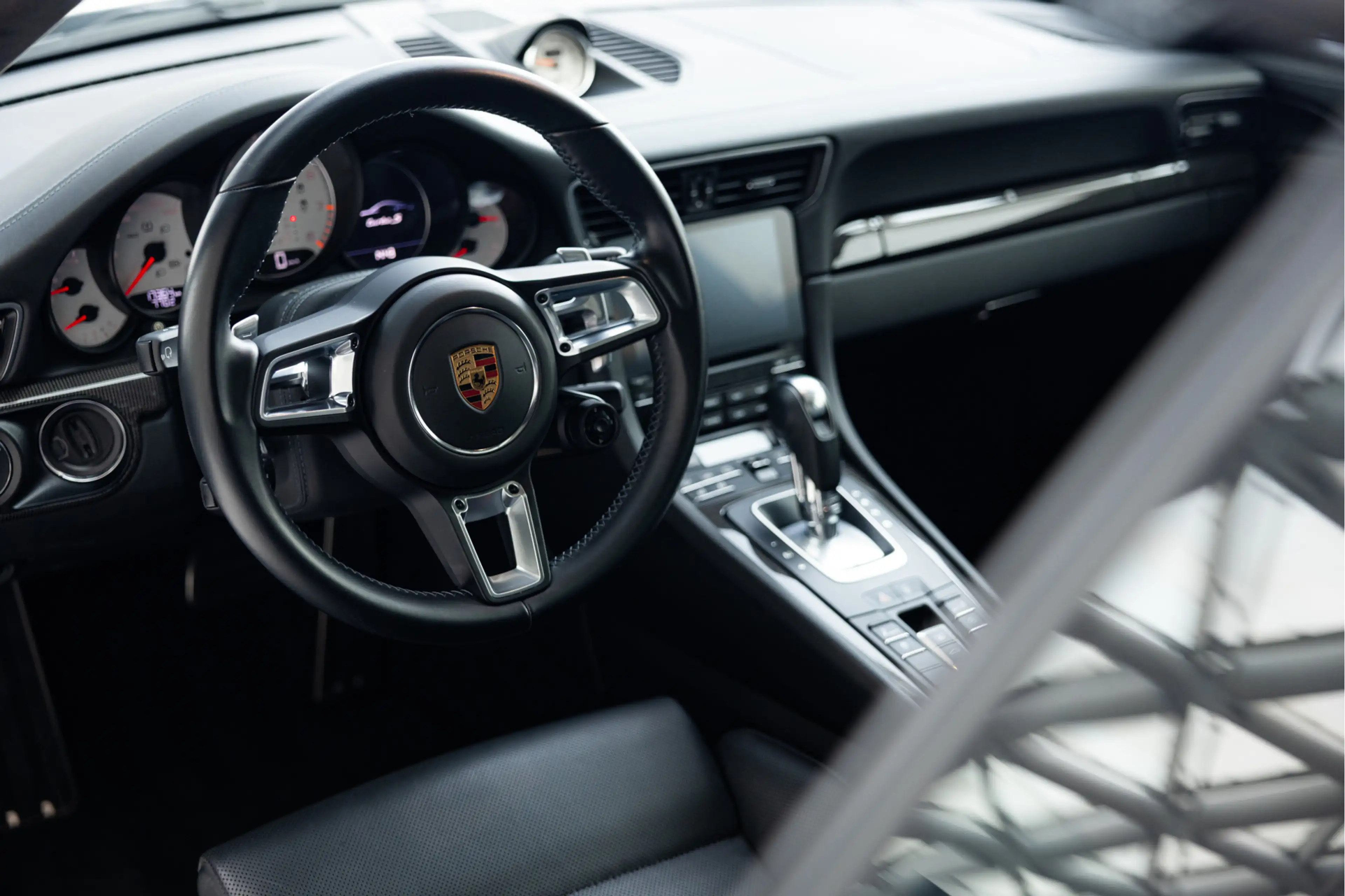 Porsche 991 3.8 Turbo S | 991.2 | Akrapovic | Bose | Schuifdak — photo 11