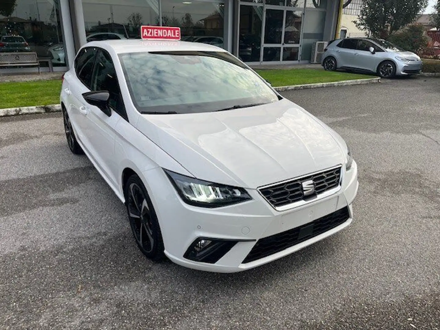 SEAT Ibiza Ibiza 1.0 EcoTSI 115 CV DSG 5 porte FR Bianco - 1