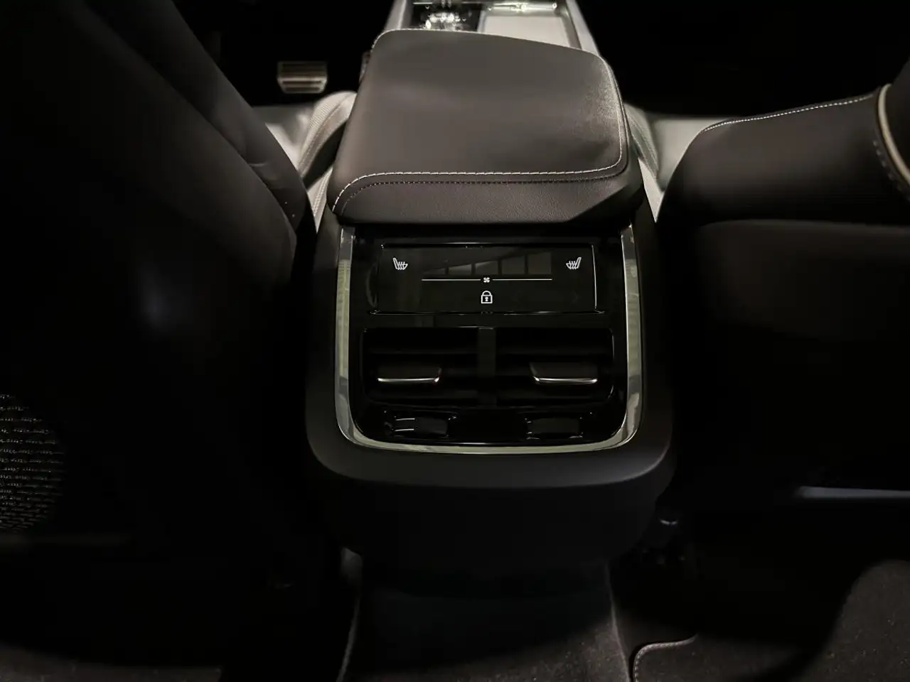 Volvo XC60 снимка Volvo XC60