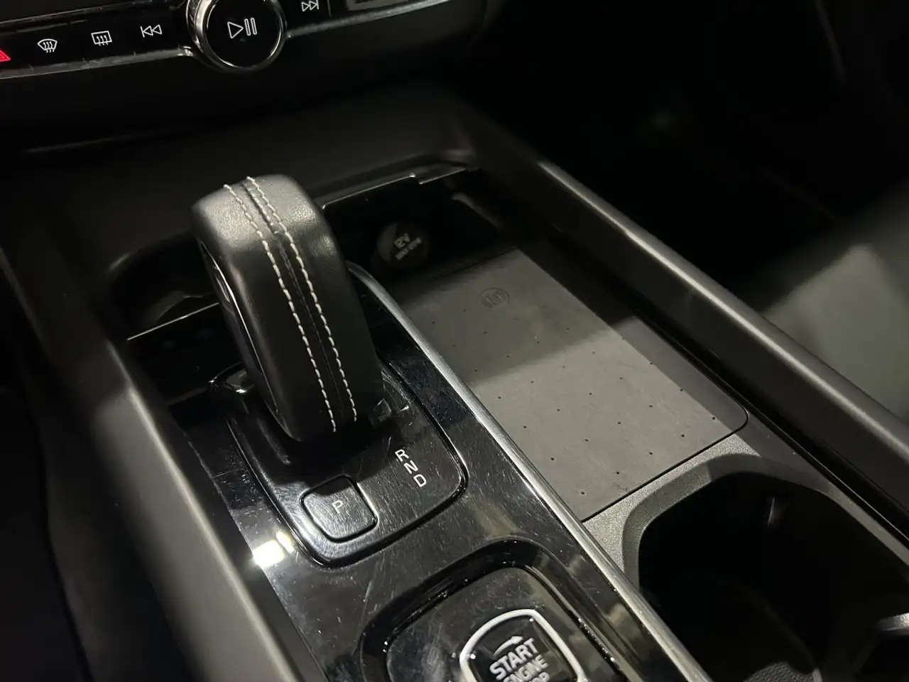 Volvo XC60 снимка Volvo XC60
