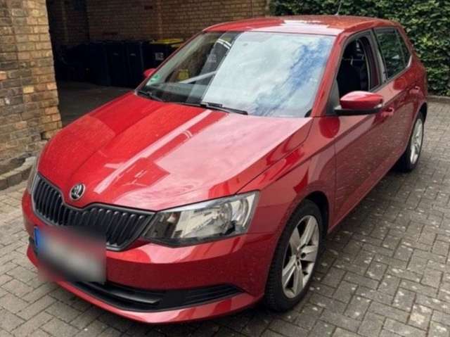 Imagine Skoda Fabia Fabia 1.2 HTP Combi Easy
