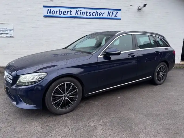 Mercedes-Benz C 200 Avantgarde LED High / Kamera / CarPlay