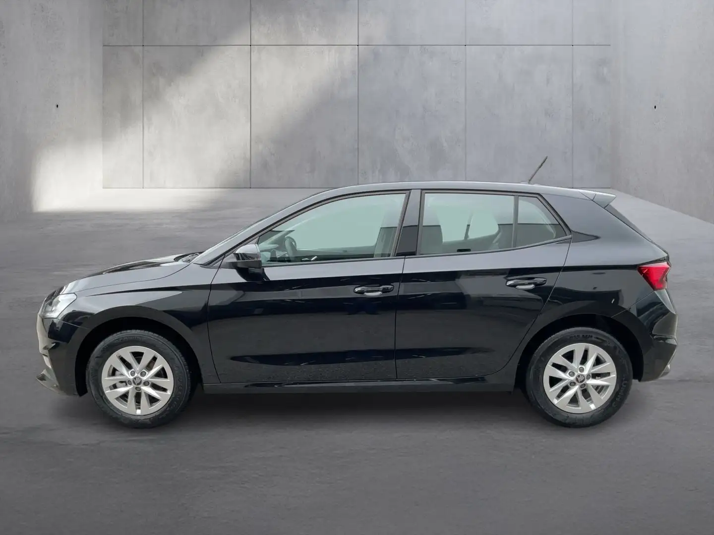 Skoda Fabia Essence Schwarz - 2