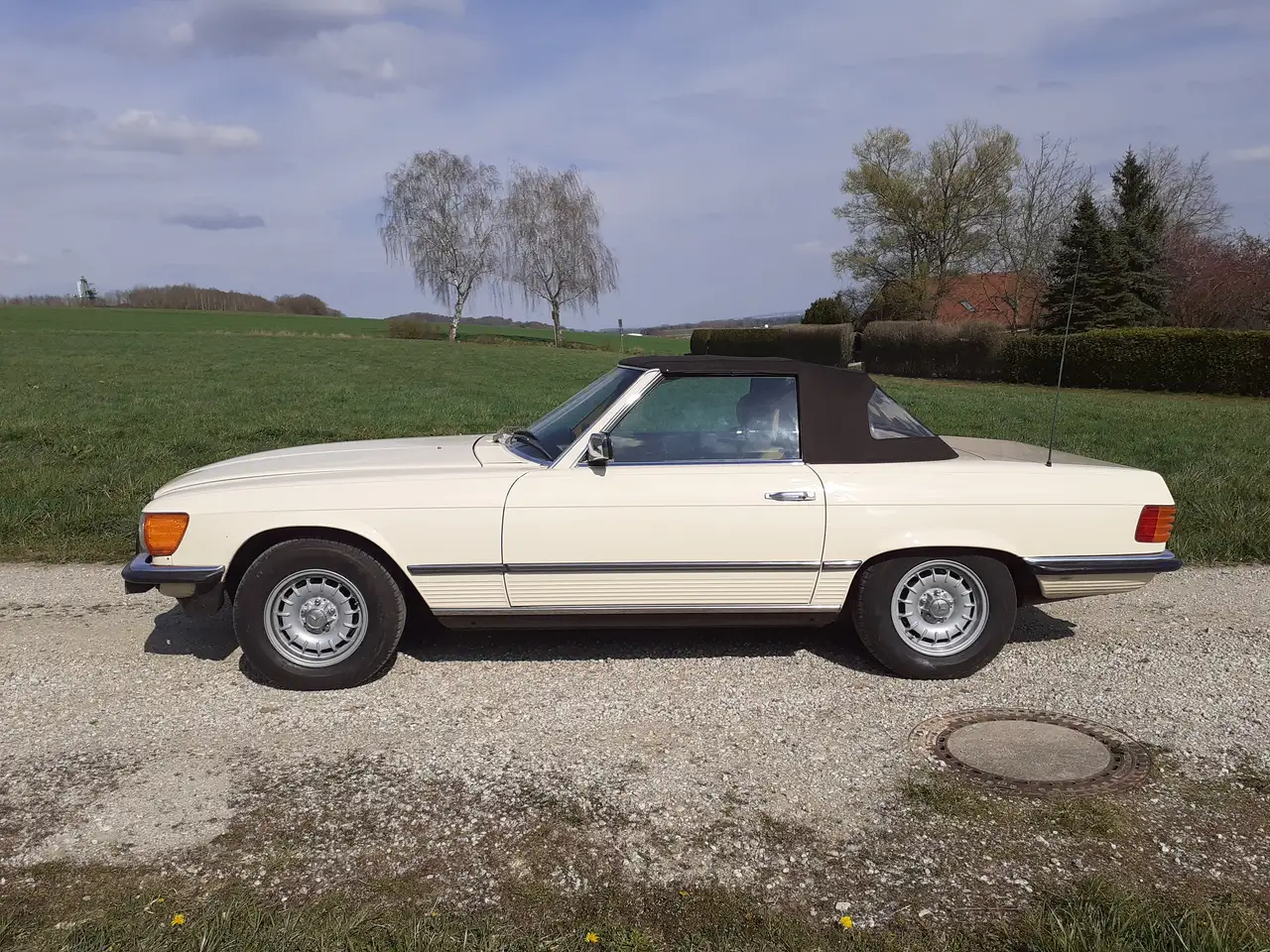 Mercedes-Benz SL 380