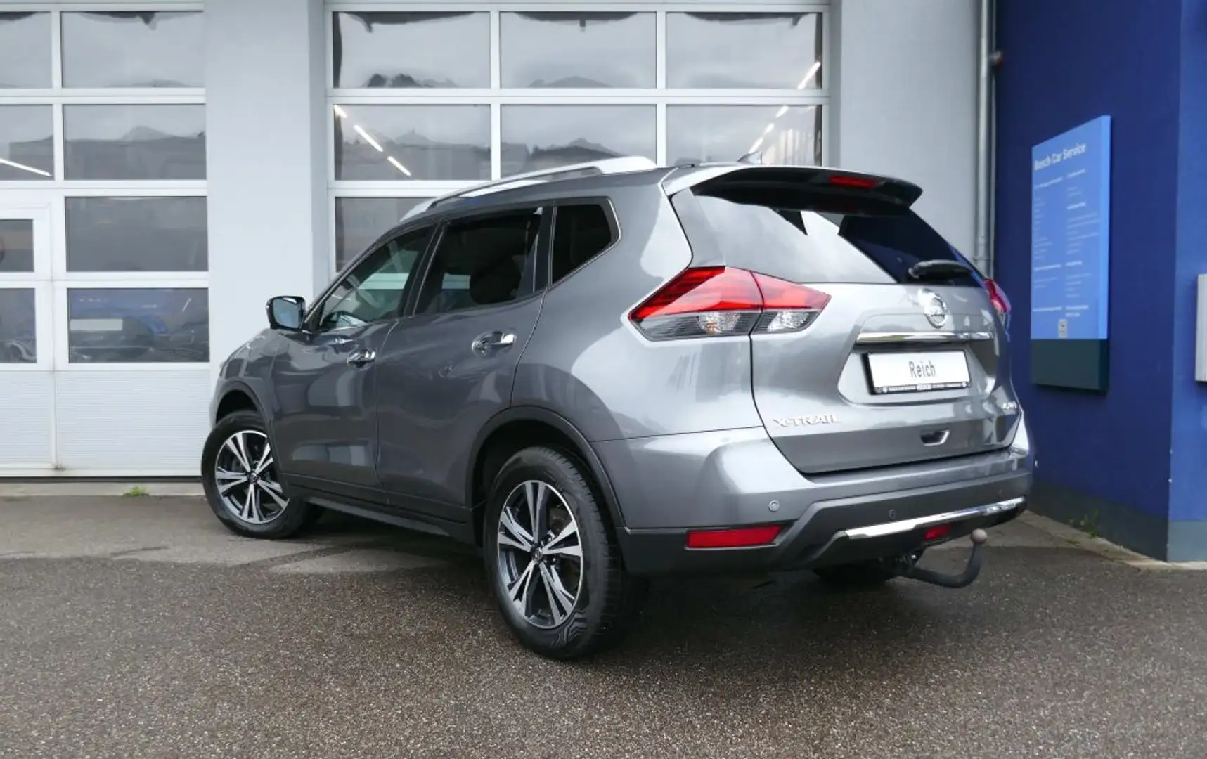 Nissan X-Trail 1.7 dCi ALL-MODE 4x4i AHK LED PANO KAMERA Grijs - 2