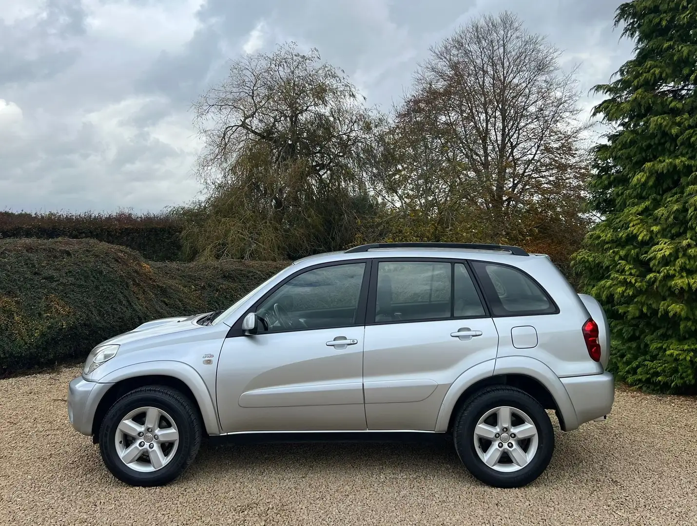 Toyota RAV 4 2.0 Turbo D4D 4X4 PREMIER PROPRIETAIRE GARANTIE Zilver - 2