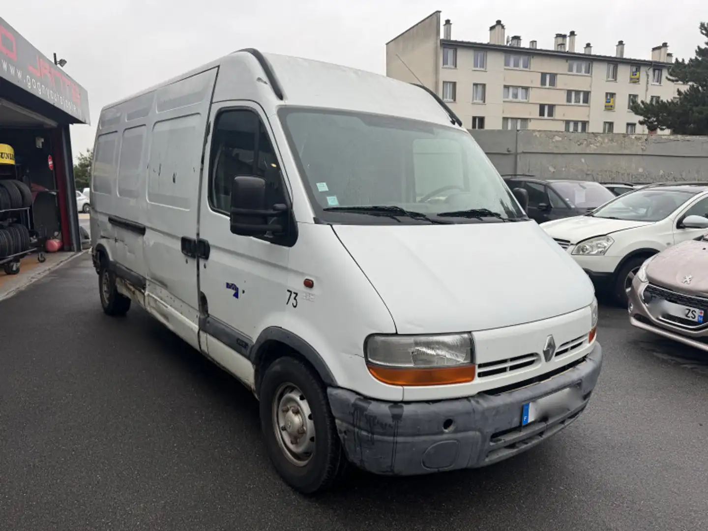 Renault Master 2.5 D 80CH L3 H2 1ER MAIN Blanc - 2