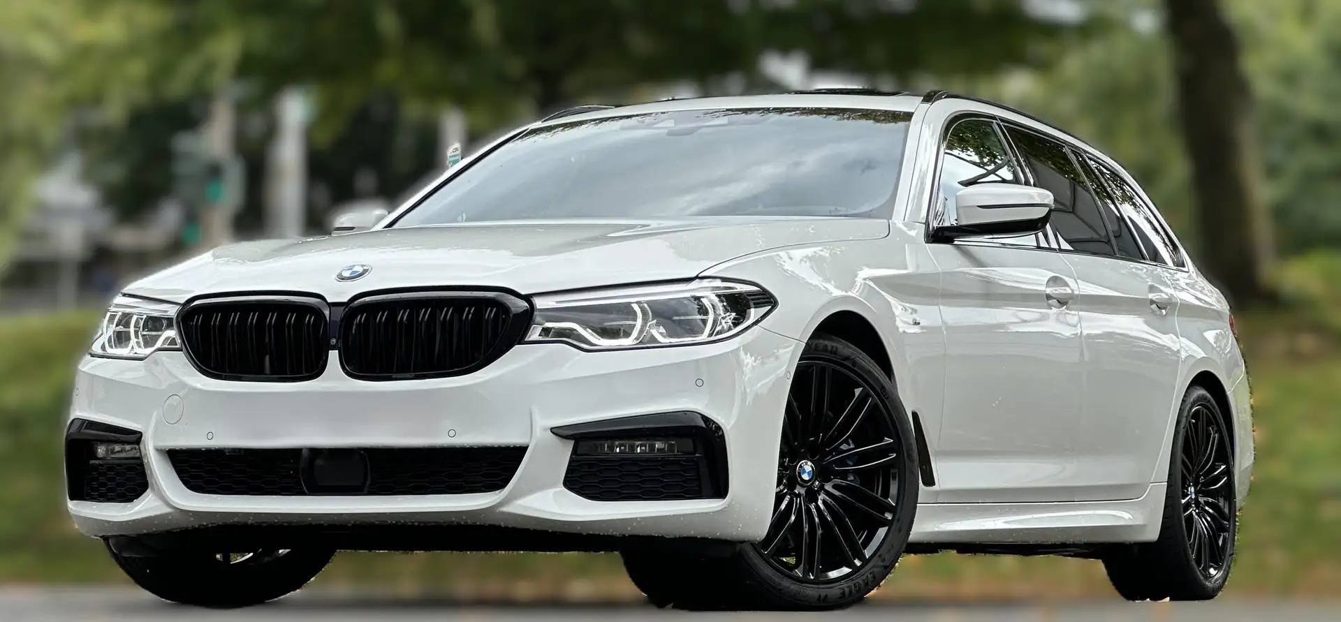 BMW 530 530 d xDrive M Sport Weiß - 1