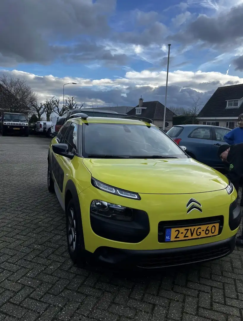 Citroen C4 Cactus 1.2 PureTech Feel Żółty - 1