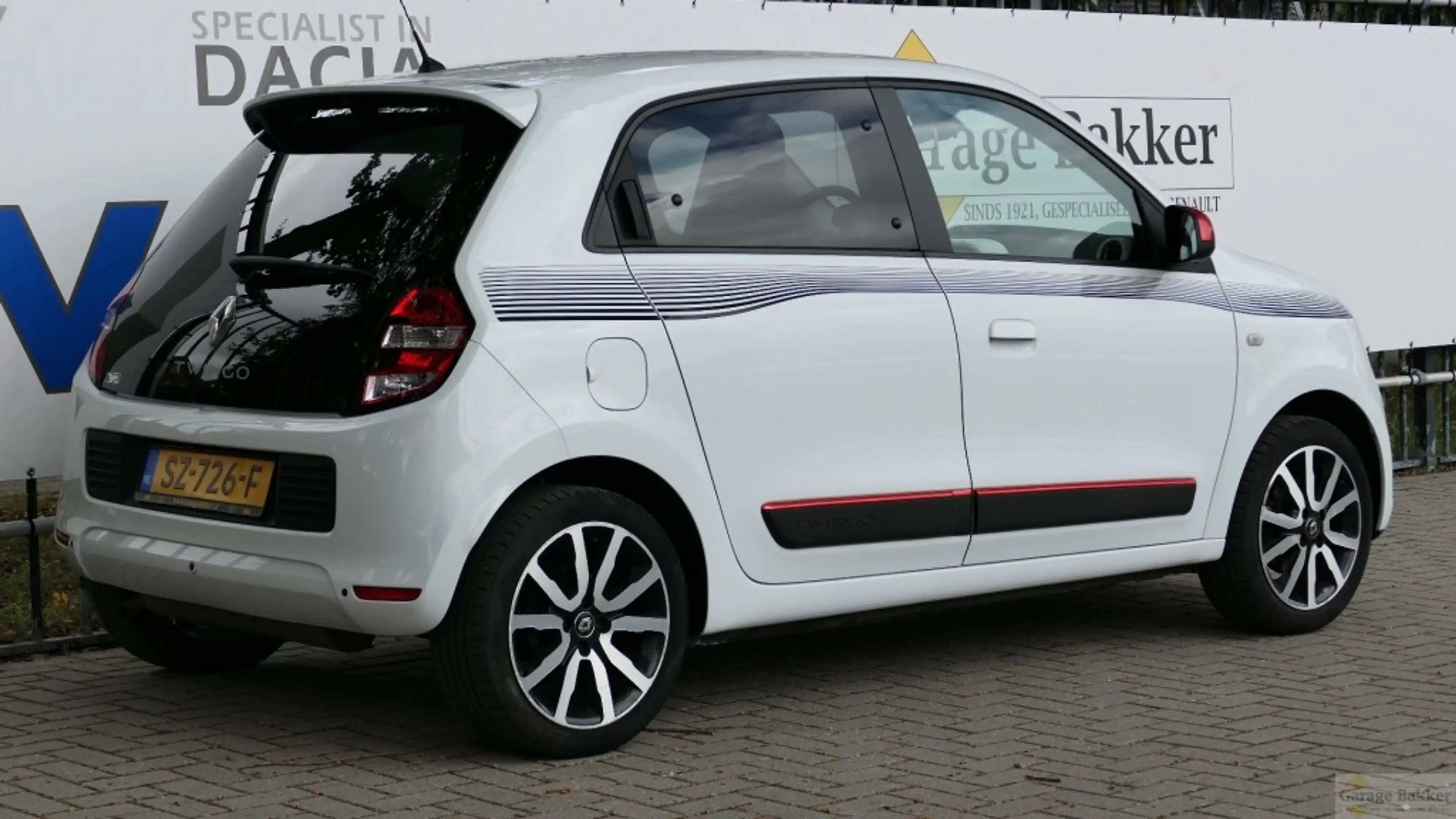 Renault Twingo TCe 90 Intens — photo 9