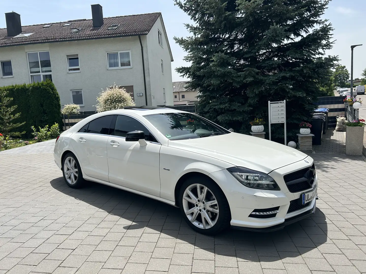 Mercedes-Benz CLS 350 CDI DPF 4Matic BlueEFFICIENCY 7G-TRONIC - 1