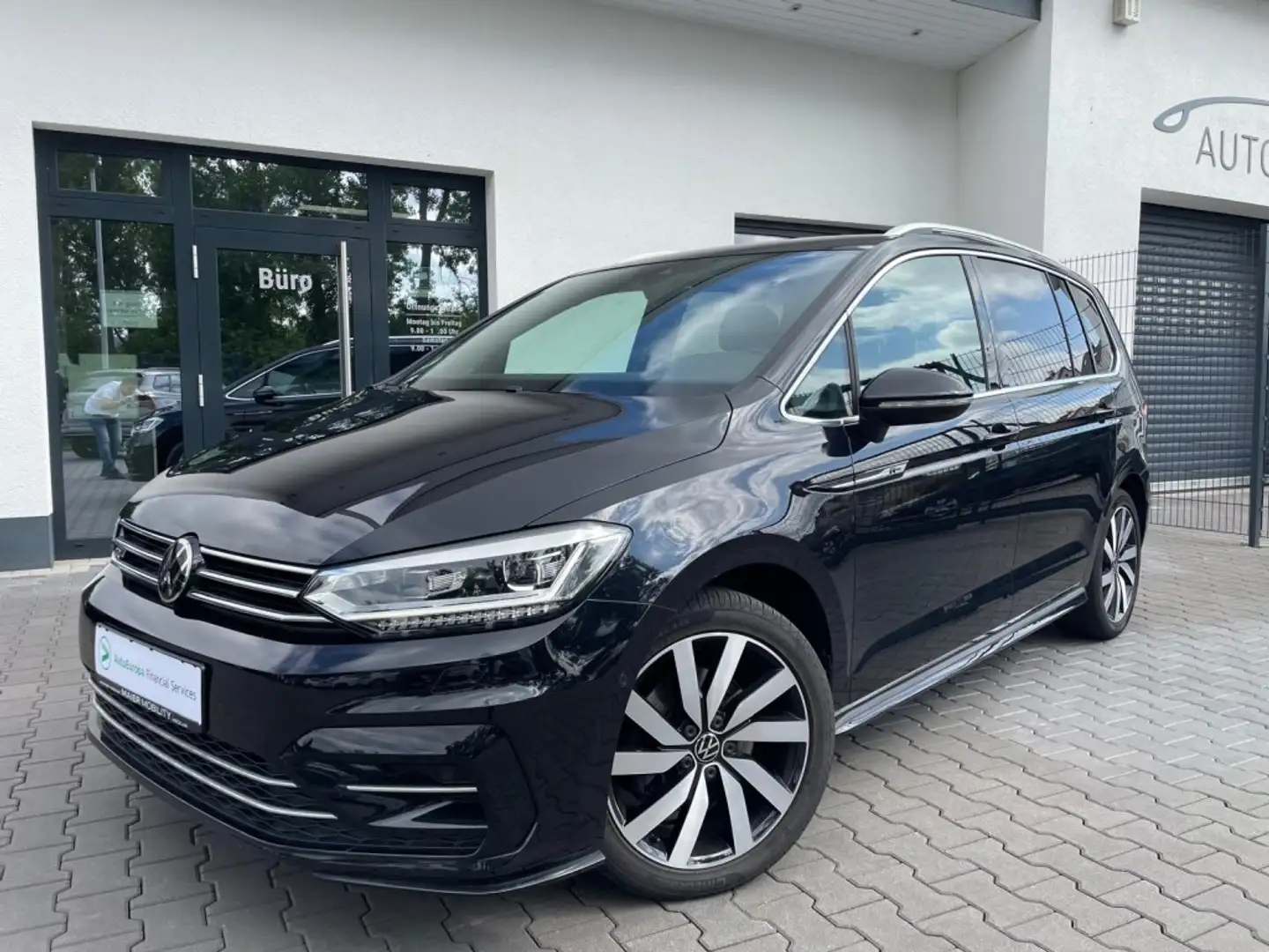 Volkswagen Touran Highline R-Line LED- Navi-AHK- 7 Sitze - 1