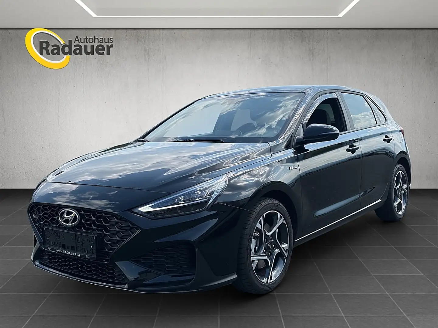 Hyundai i30 1,0 T-GDI N-Line 48V Zwart - 1