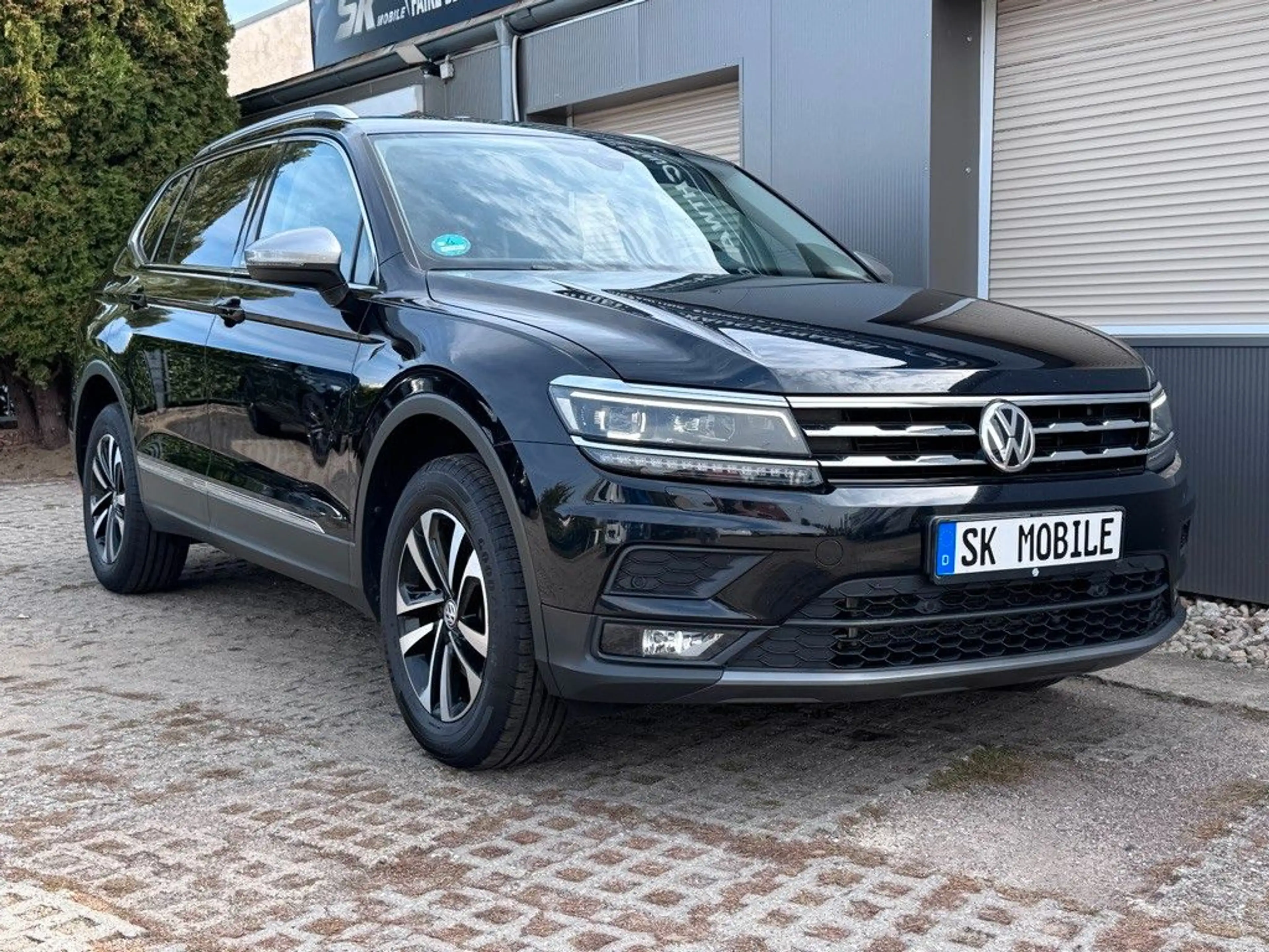 Volkswagen Tiguan Allspace United*7Sitz*1HAND*ACC*LED*AHK* — photo 6