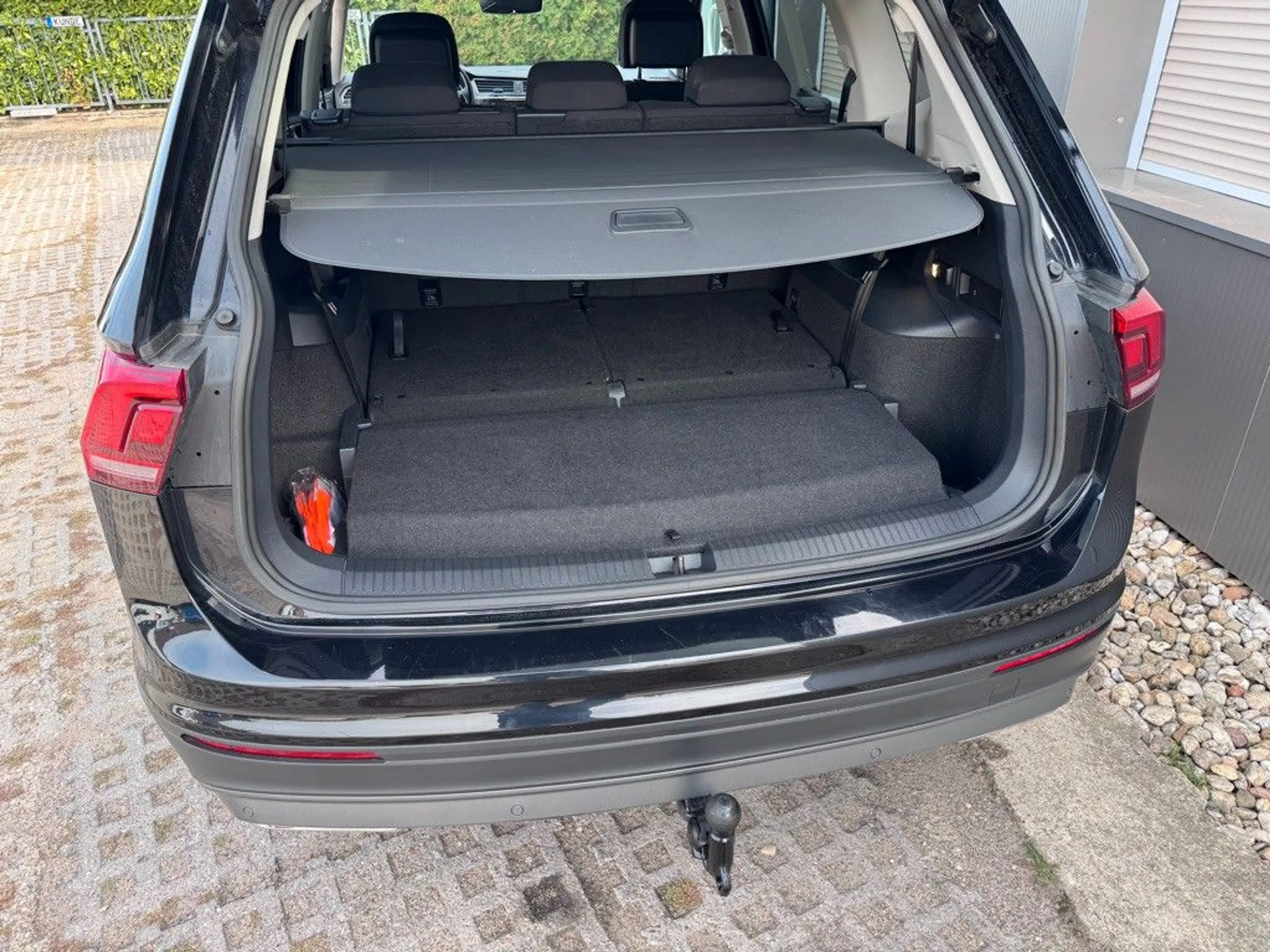Volkswagen Tiguan Allspace United*7Sitz*1HAND*ACC*LED*AHK* — photo 7