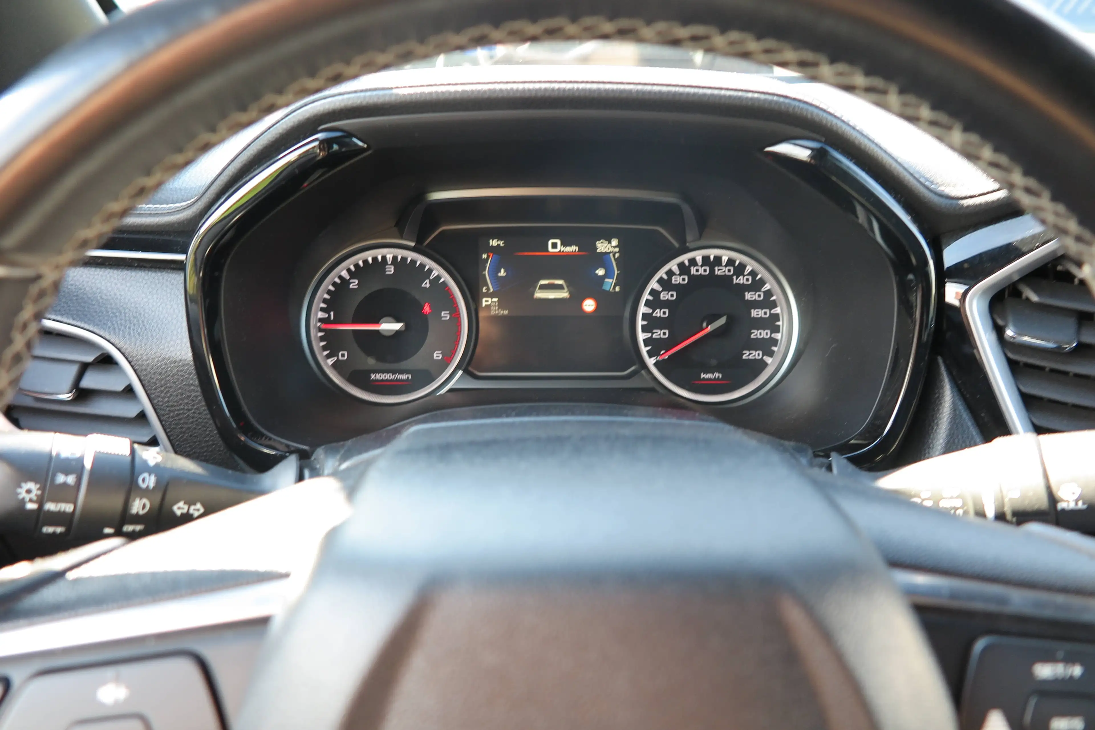 Isuzu D-Max Double Cab 4AWD V-Cross — photo 9