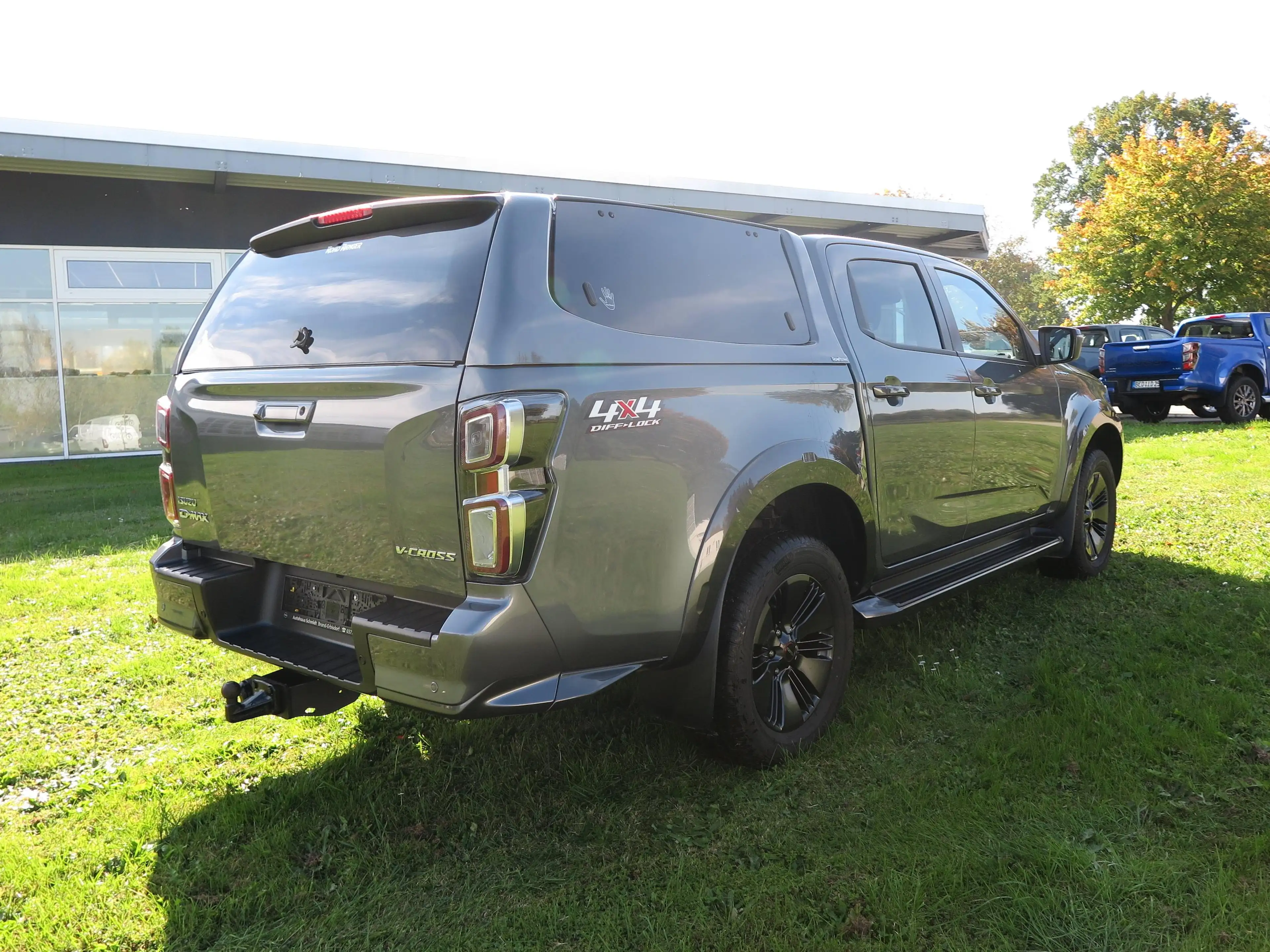Isuzu D-Max Double Cab 4AWD V-Cross — photo 3