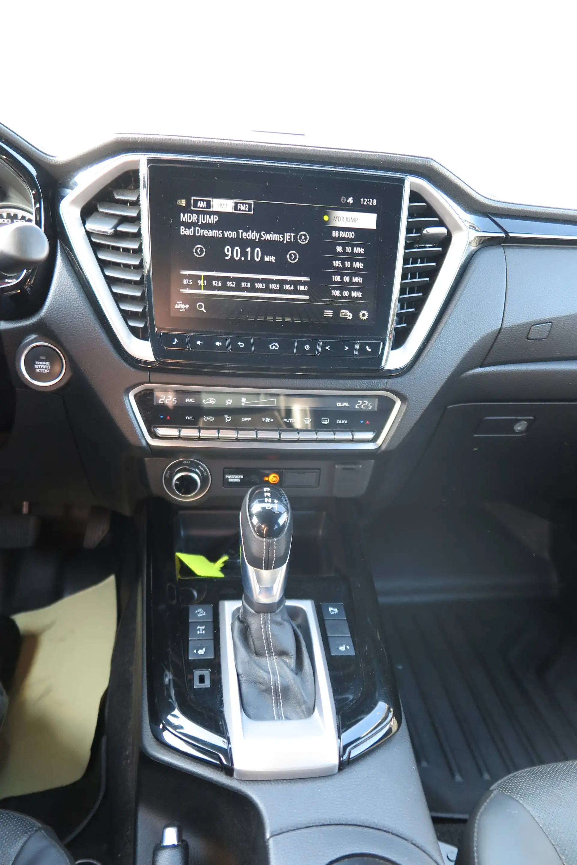 Isuzu D-Max Double Cab 4AWD V-Cross — photo 10