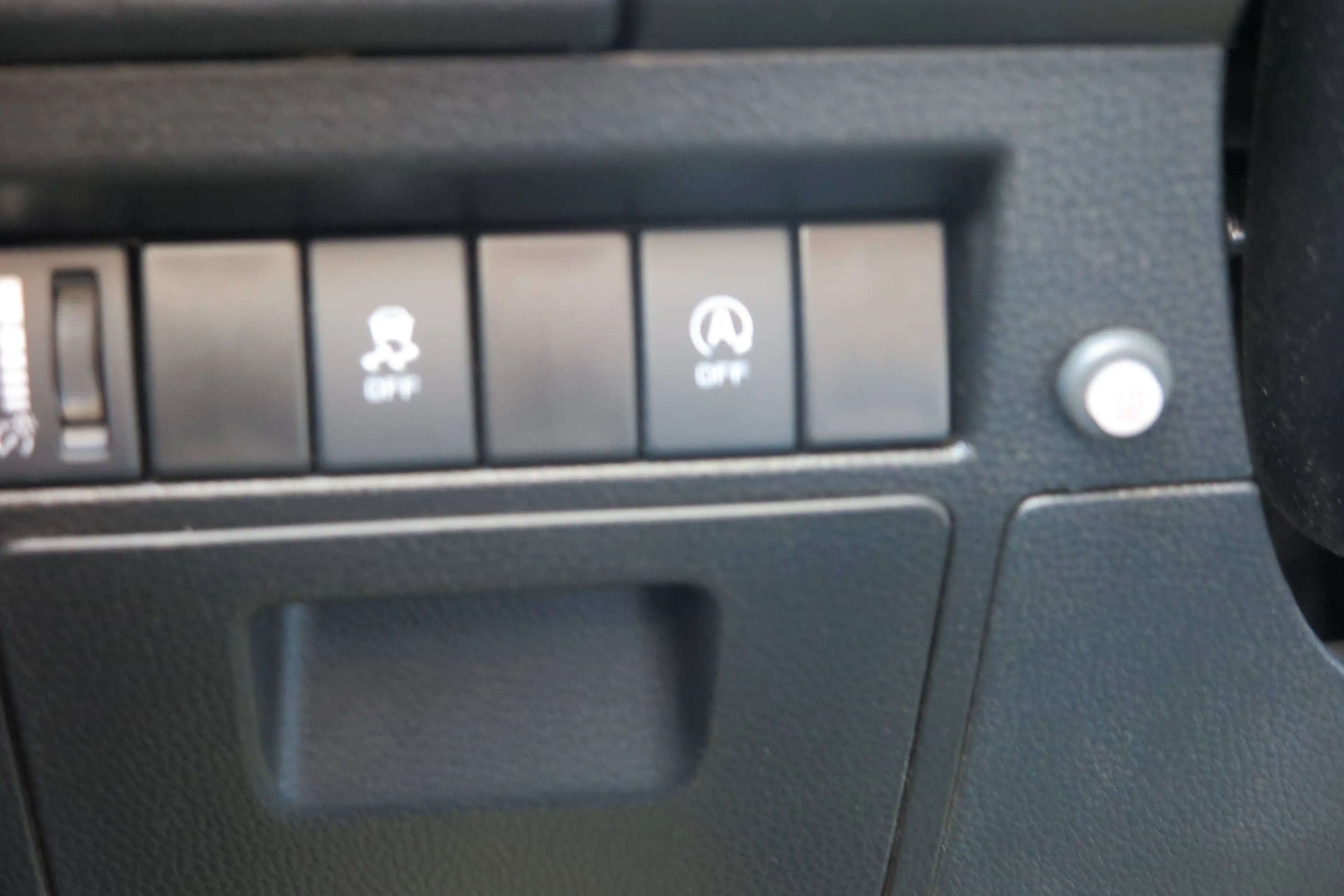 Isuzu D-Max Double Cab 4AWD V-Cross — photo 13