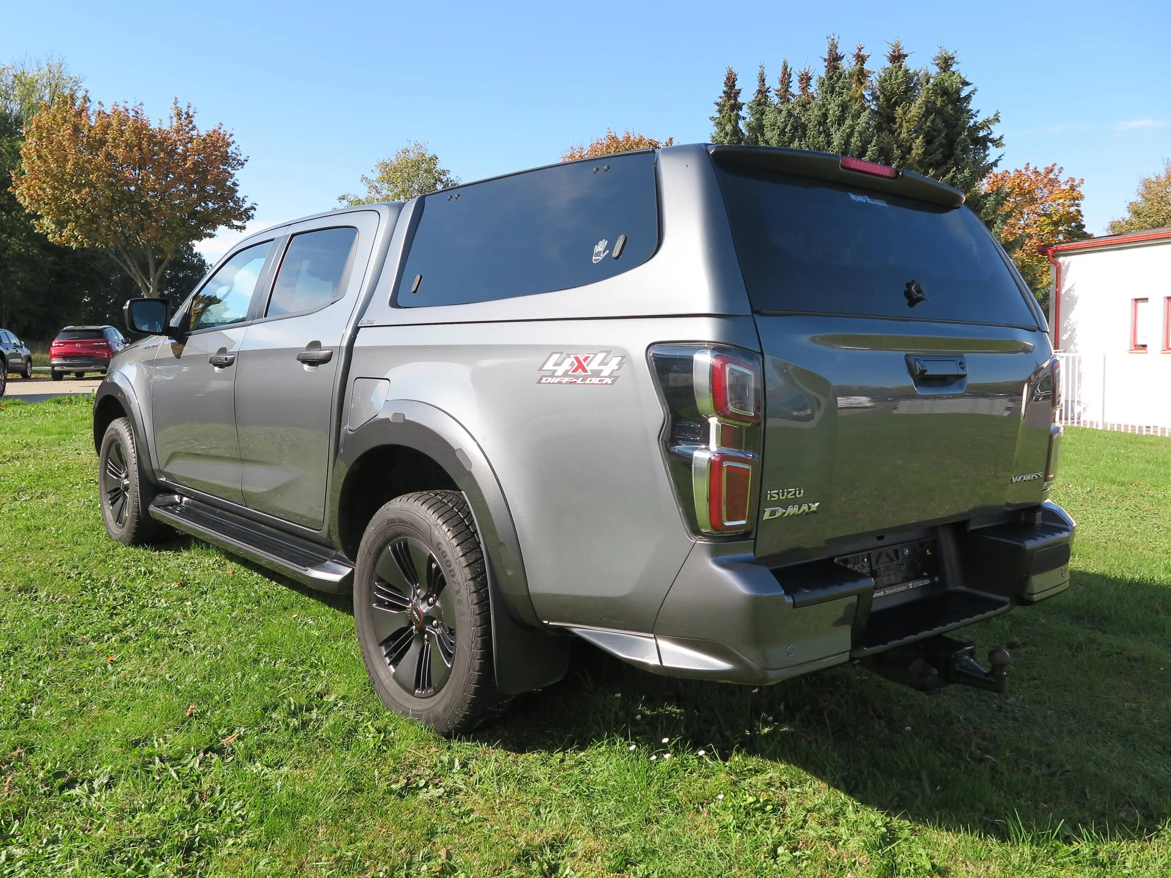 Isuzu D-Max Double Cab 4AWD V-Cross — photo 4