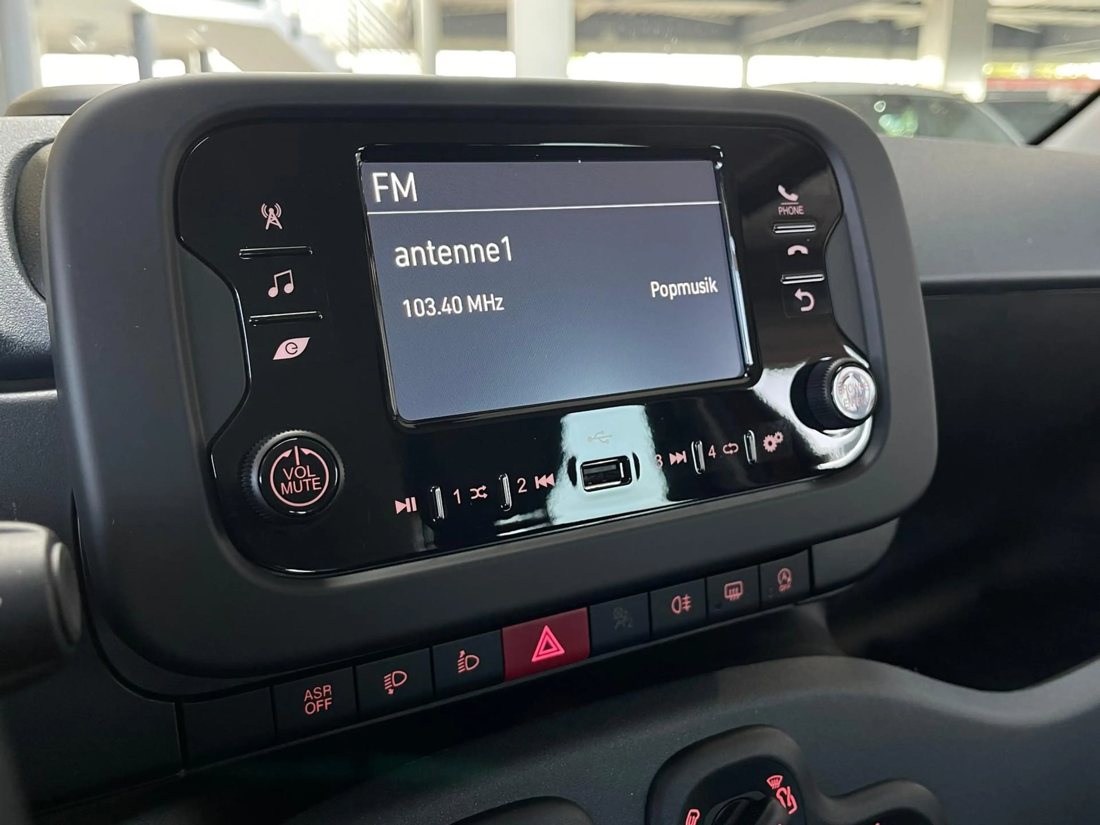 Fiat Panda 1.0 Mild Hybrid Pandina Pop+Klima+PDC hi.+ — photo 12
