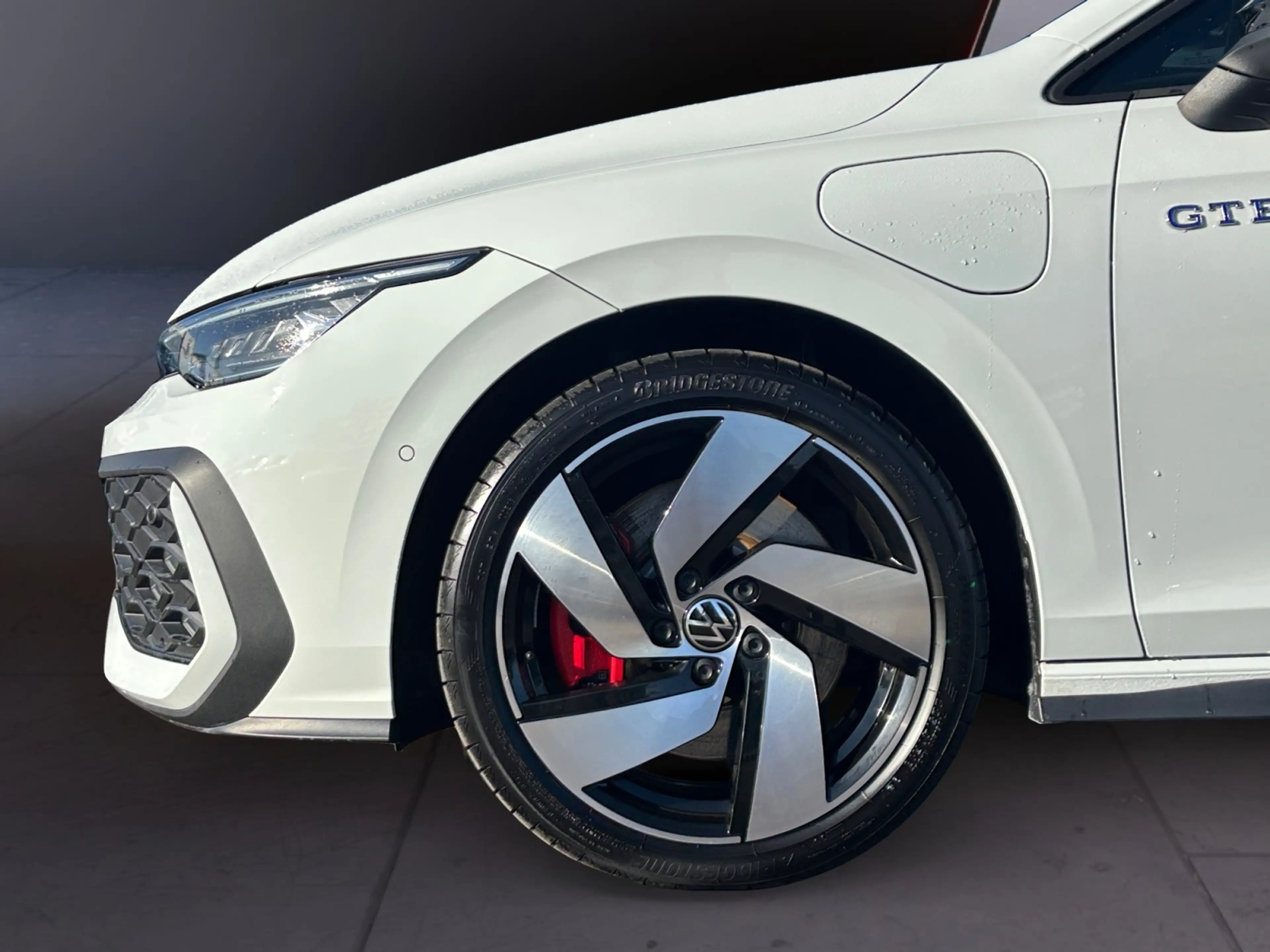 Volkswagen Golf GTE 1,5 e-Hybrid AHK LED Kamera ACC — photo 7